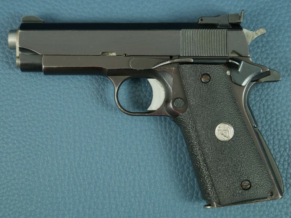 Essex Arms 1911 Commander .45Auto