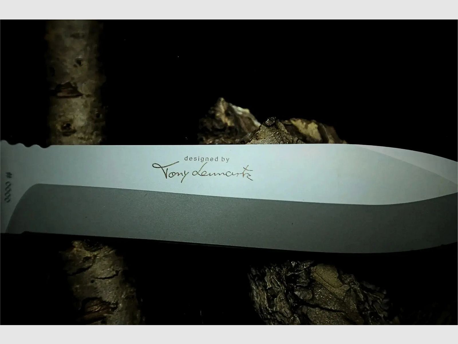 PUMA Robuster, Micarta