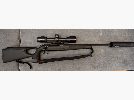 Sauer 505 Synchro XT 6,5 PRC, lunghezza della canna 560mm, canna pesante da 19mm scanalata inclusa SVEMKO Magnum silenziatore