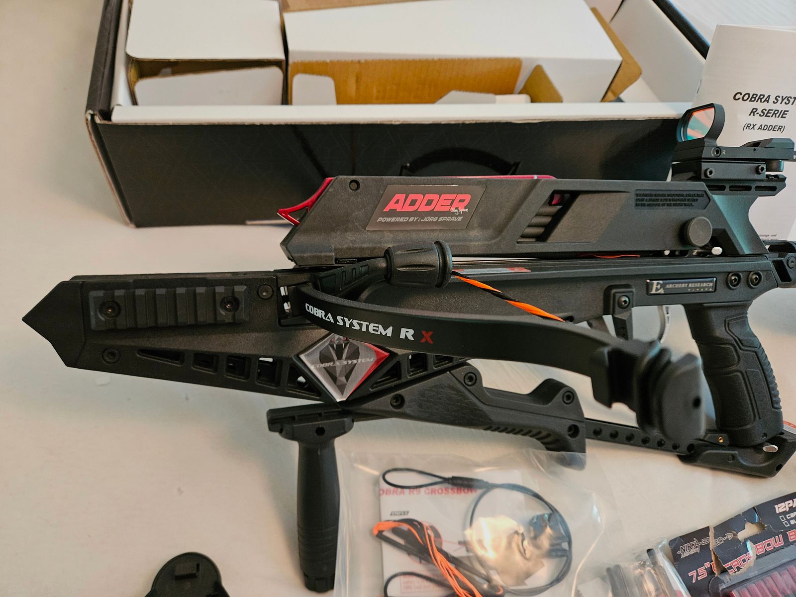 EK Archery Cobra RX Adder viel Zubehör 