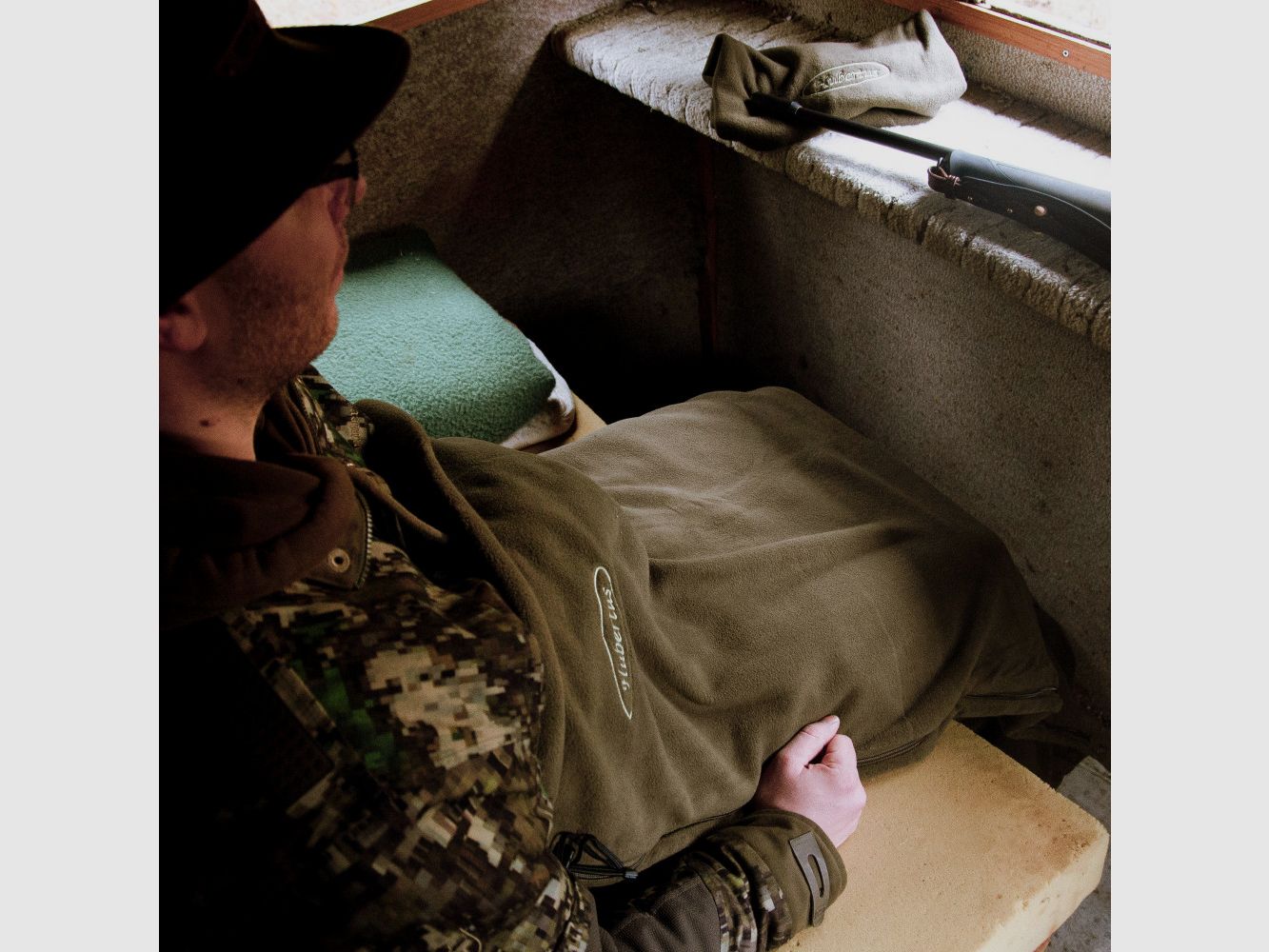 Eurohunt Fleece-Decke 180x160 cm - Umwandelbarer Schlafsack für Bivouac Jagd, Bild 8 von 8