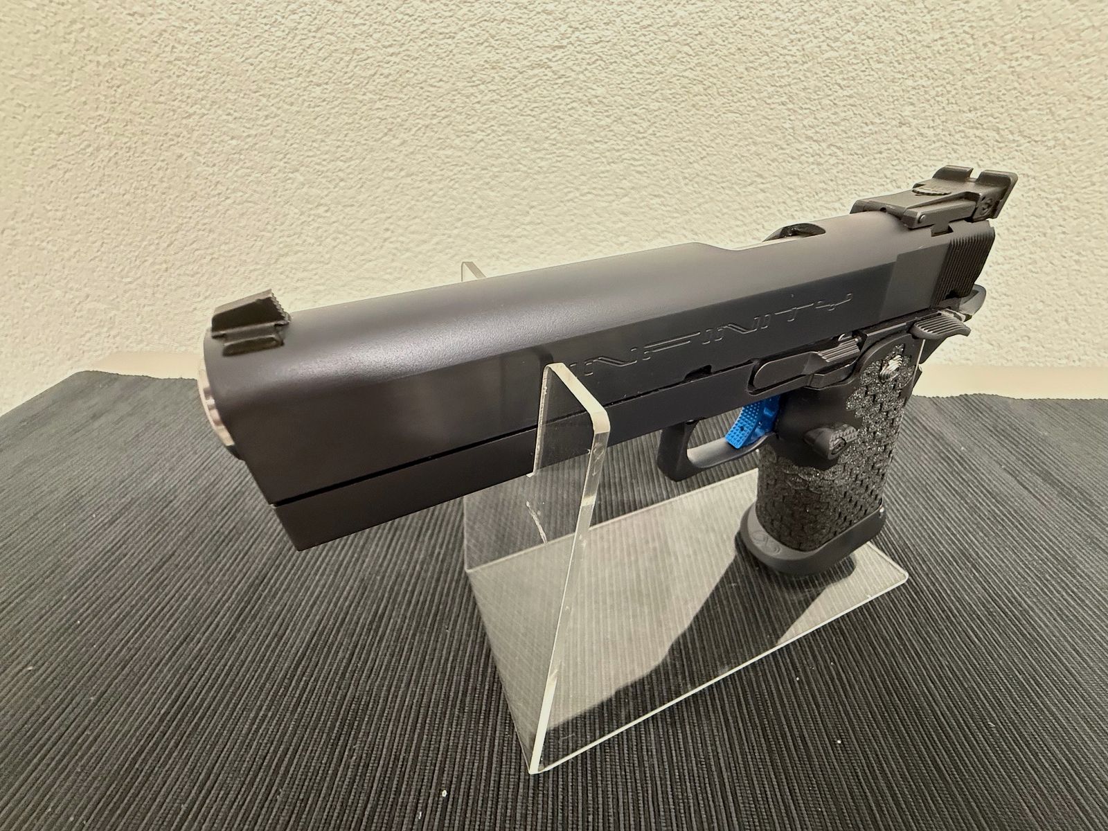 Strayer-Voigt Infinity Kaliber .40SuW incl. Wechsellauf 9mmLuger IPSC