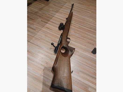 Repetier mod. 98 z lufowym uchwytem i Aimpoint Micro H2