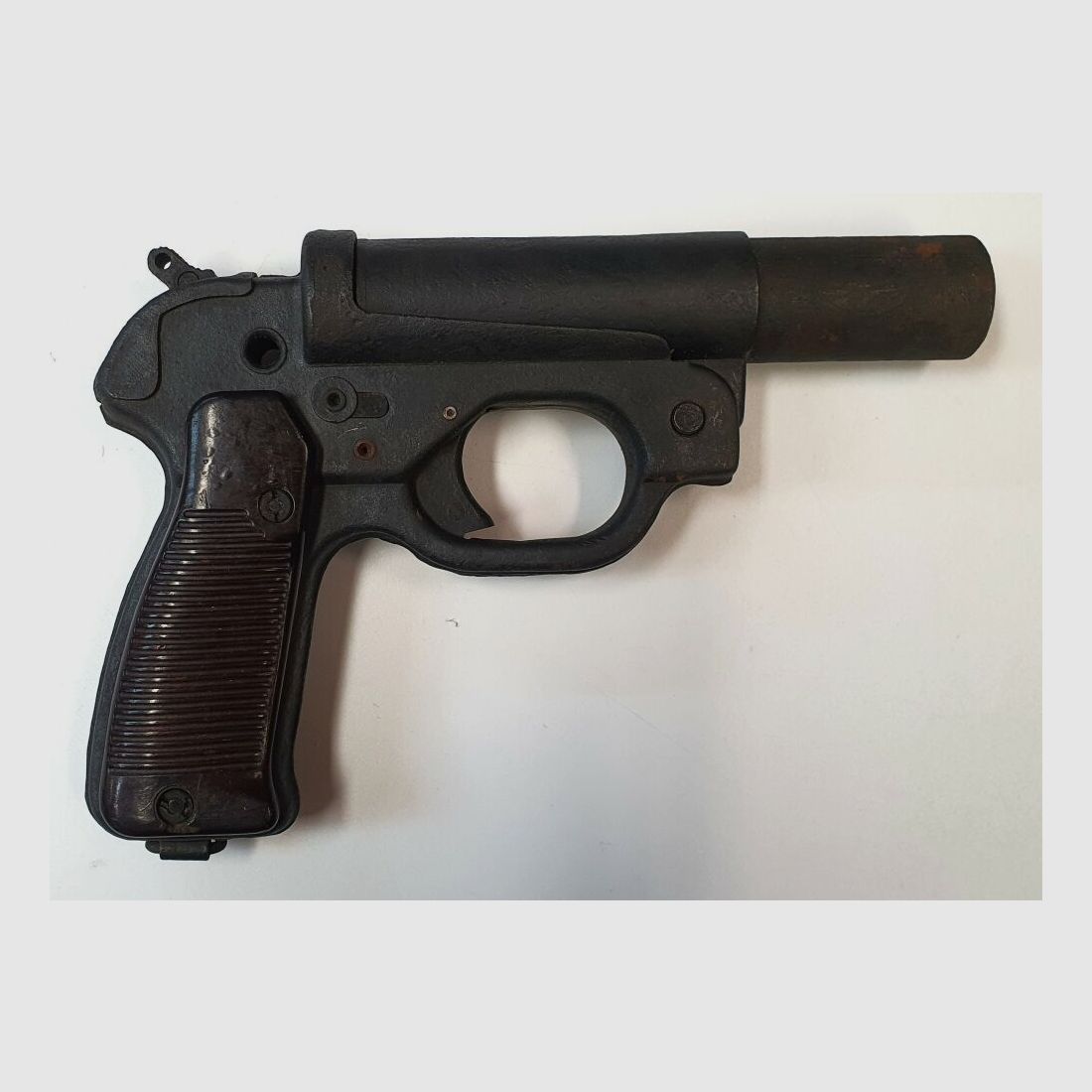 Schneider Hugo Signal Pistol Schneider Hugo Model 42 - 4 (Signal)
