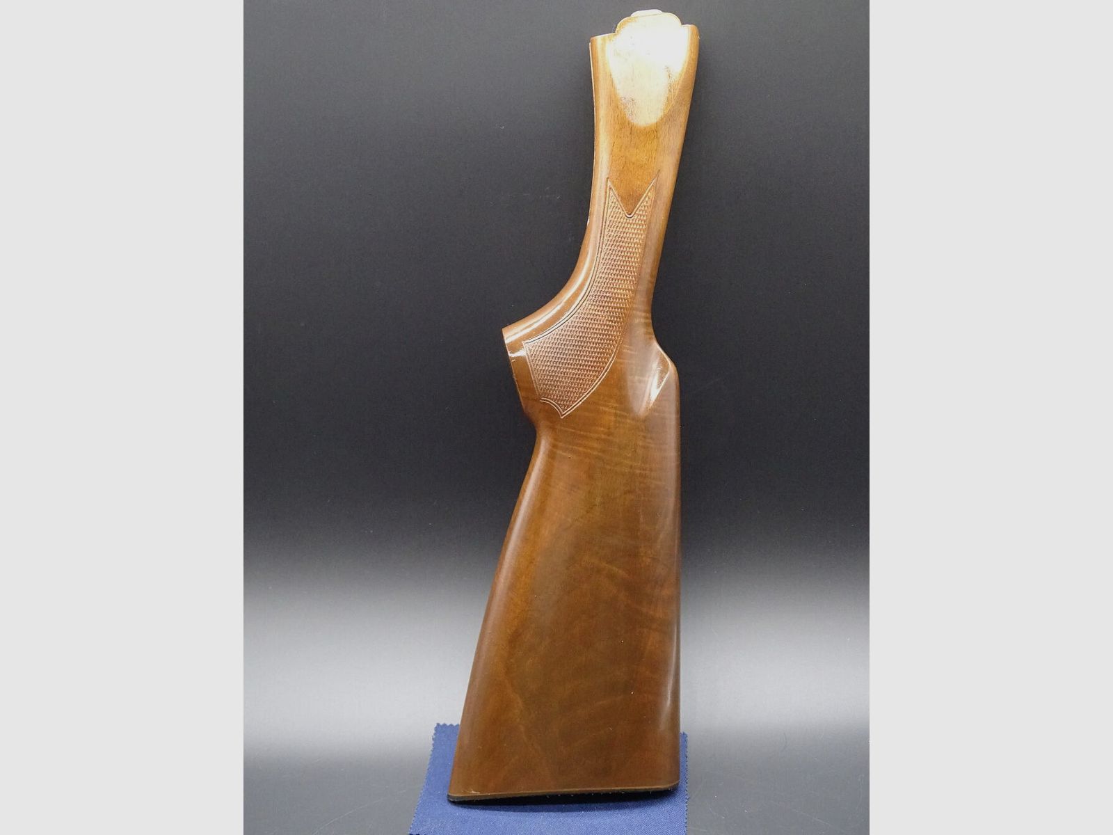 Stock wood shotgun / rifle shipping free