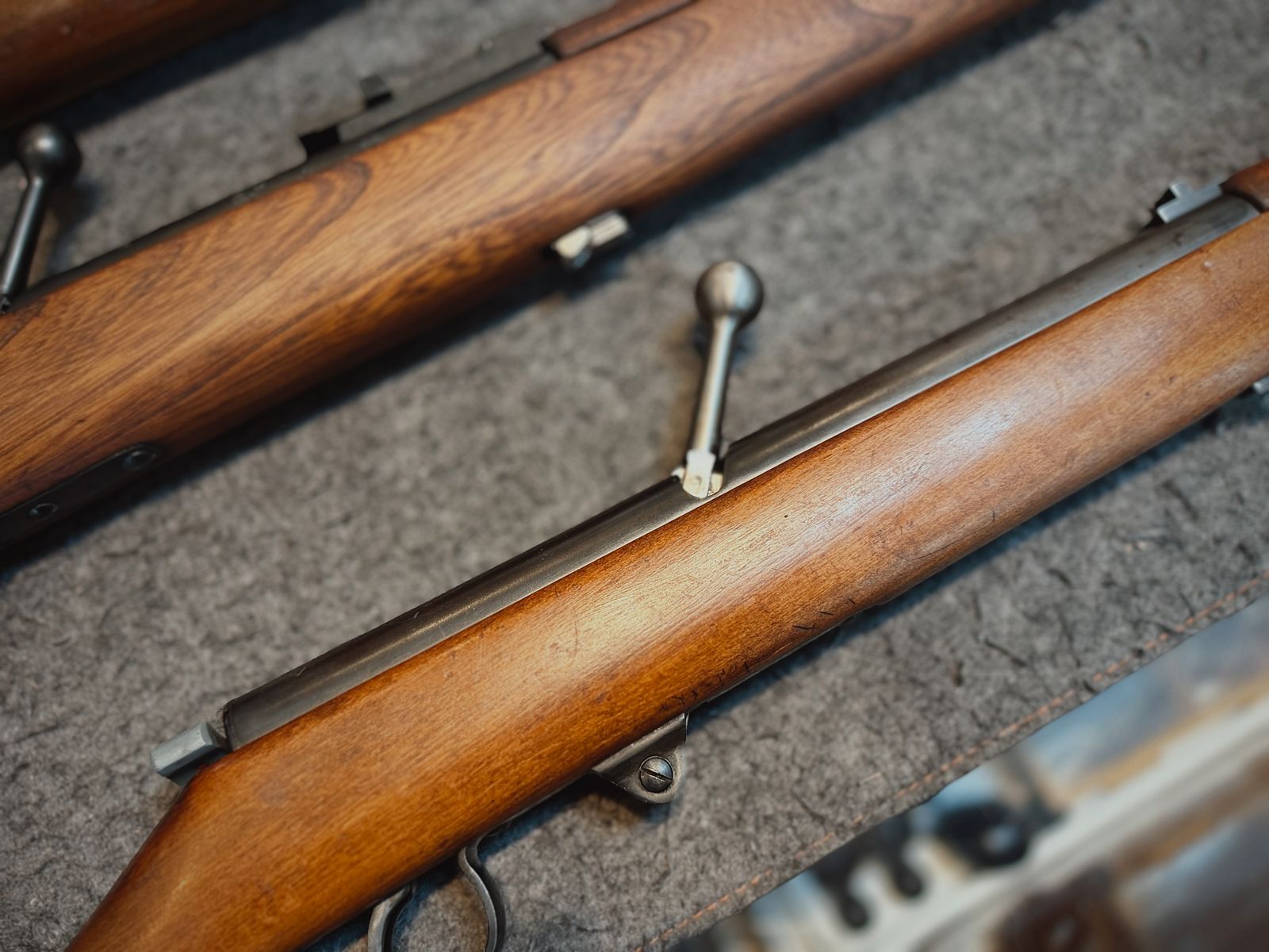 Conjunto de armas históricas – Suhl W625C (.22 l.r.) y 2× Haenel Sportmodell 33 Patente Schmeisser