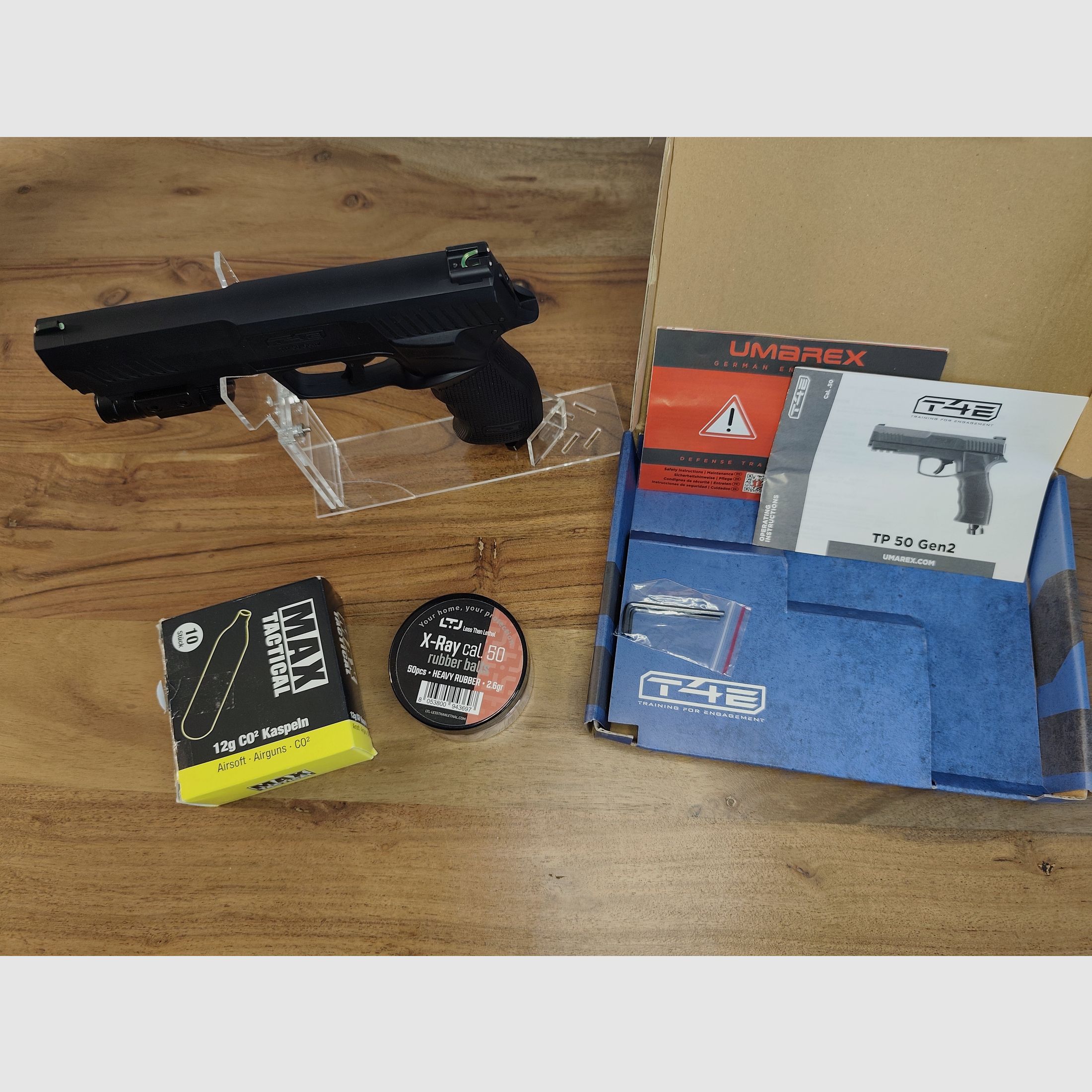 UMAREX TP 50 Gen 2  T4E  + Red Dot + Rubberballs + 10 Gas Kapseln  neuwertig!