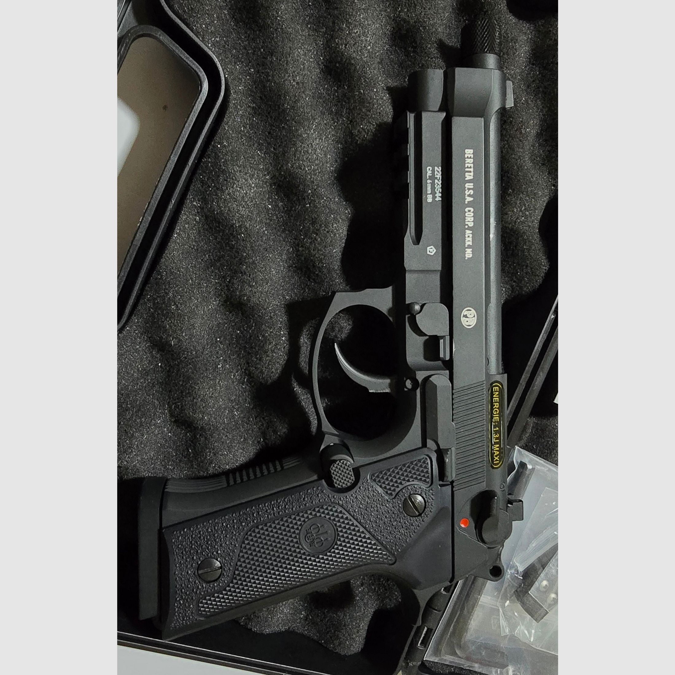 Beretta Mod. M9A3 Softair 6mm Co2 Airsoft 2 Magazin