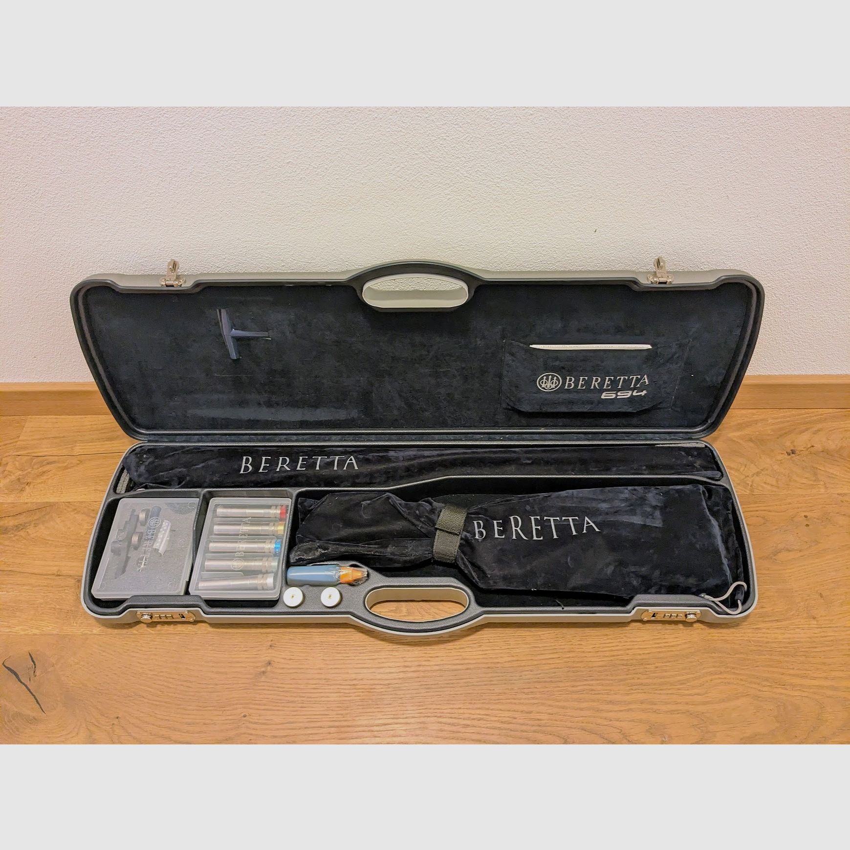  Neuwertig: Beretta 694 Sporting 12/76 LL76cm + Koffer, Original Zusatzchokes und Pufferpatronen