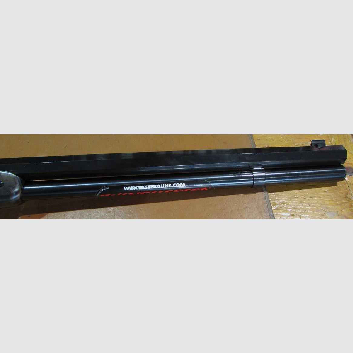 Fucile a leva Winchester modello 1886, cal. 45/70, canna 60 cm, calcio in legno, immagine 5 di 5