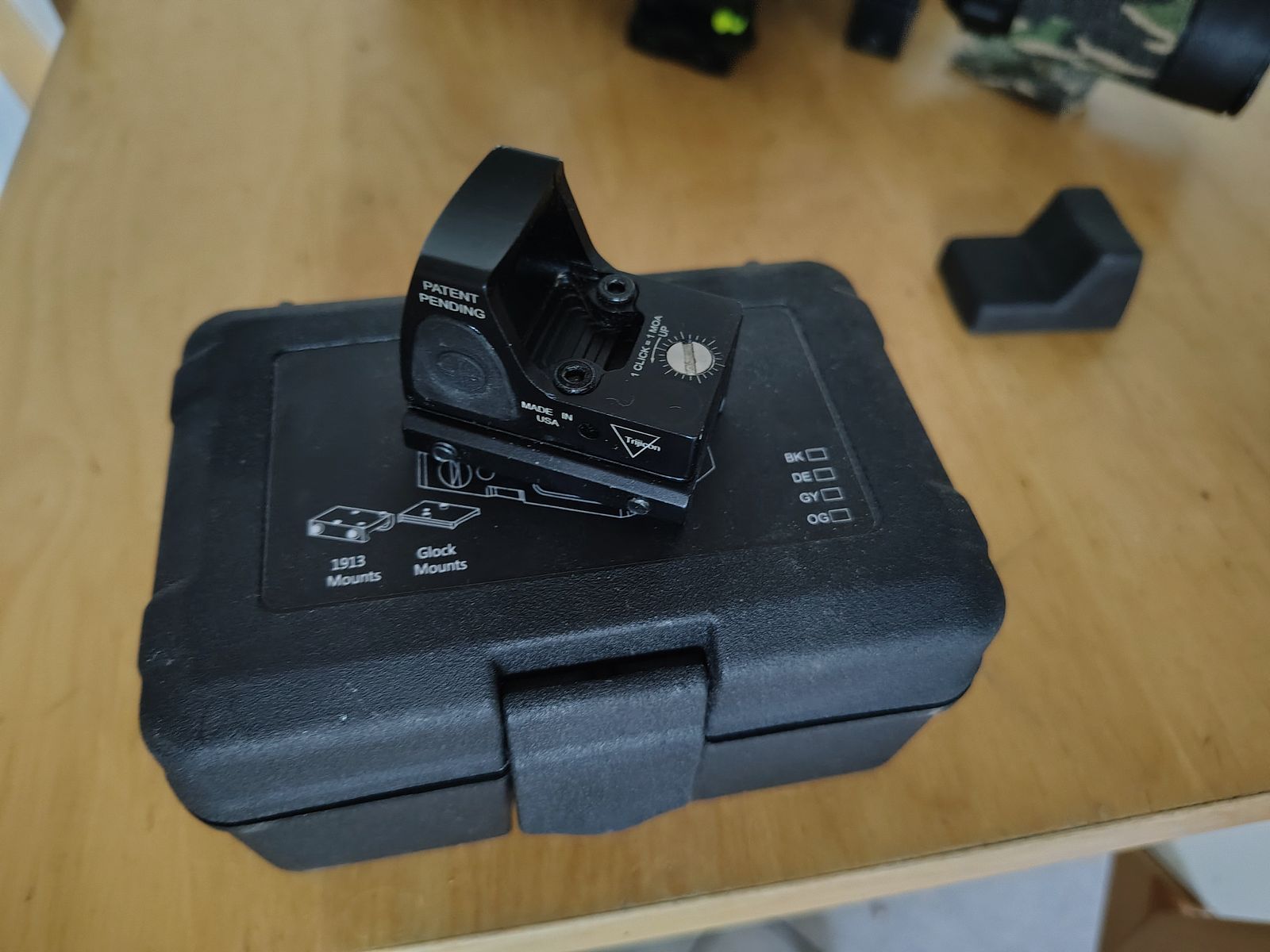 RM07 Style Mini Red Dot – robusto mirino in alluminio per pistole Airsoft / GBB