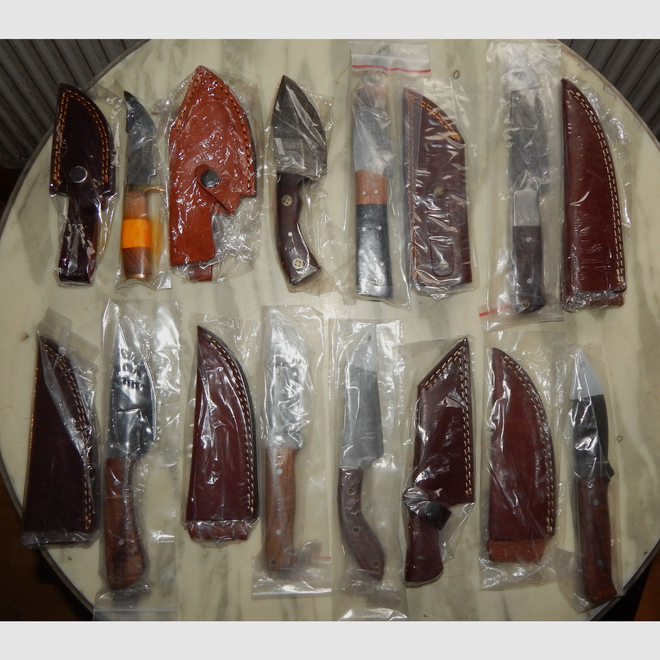 Coltelli da caccia, coltelli da viaggio, coltelli da cucina / acciaio damascato