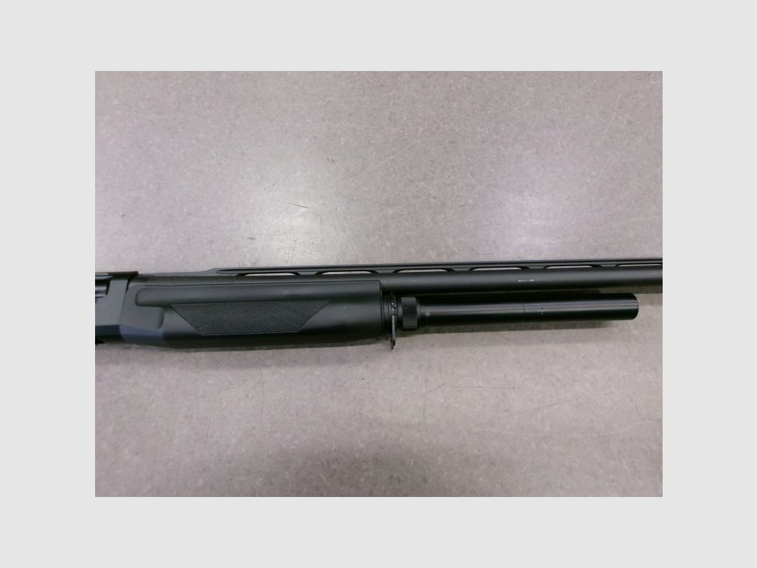 BENELLI M1 SUPER 90 12 Ga used, image 5 of 11