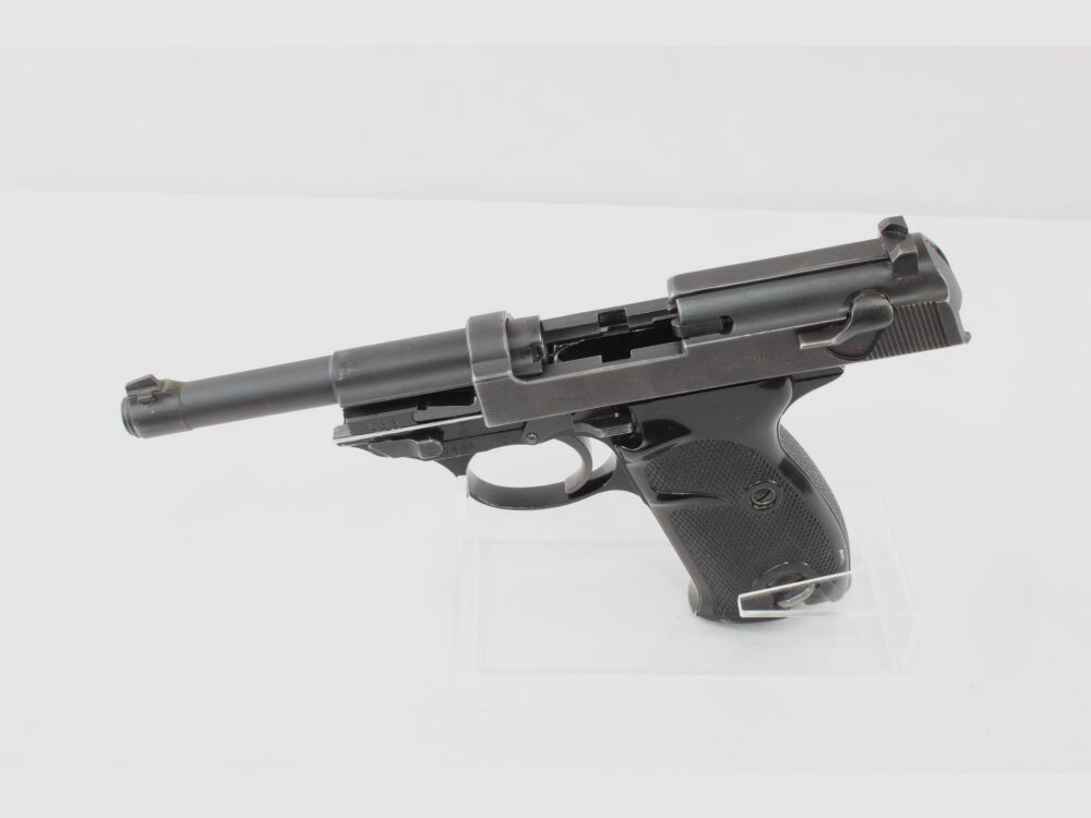 Walther P38 - Semi-automatic pistol