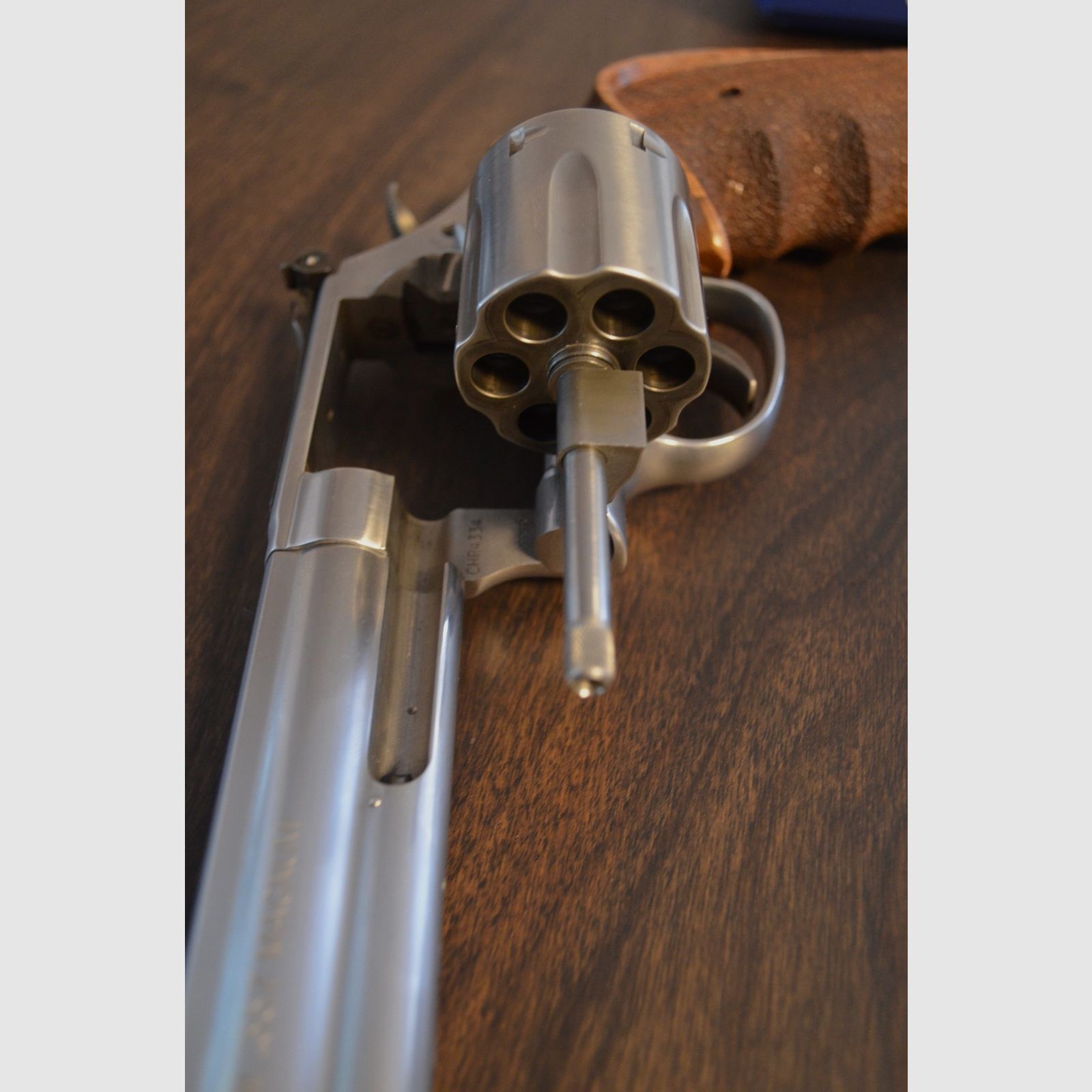 Smith & Wesson 686-6 Target Champion Kal.357 Mag. 6 Zoll Lauf im S&W Koffer mit Zubehör