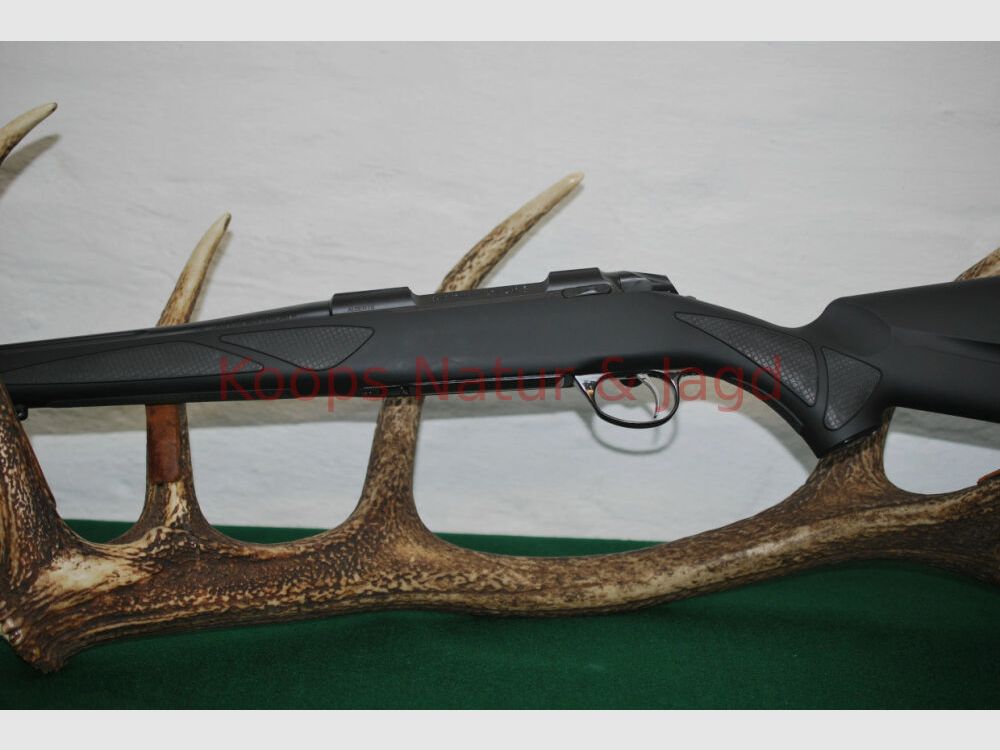 Sako 85 Synthetic Black