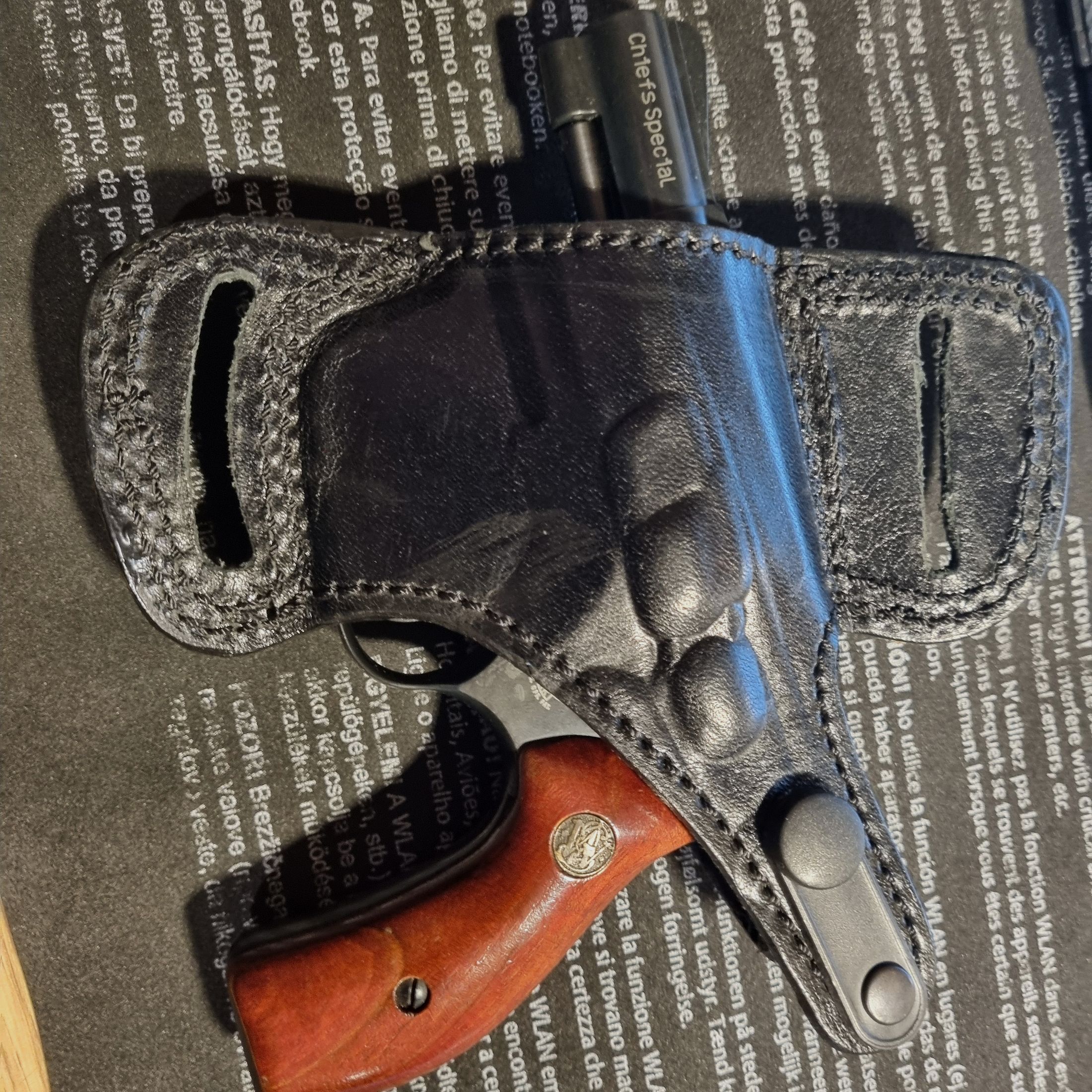 Revolver Smith & Wesson Chiefs Special de Reck, plaquettes de crosse en bois calibre 9 mm R.K., revolver pour dames, avec étui en cuir, PTB 503, ancien modèle