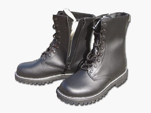 Pilot boots