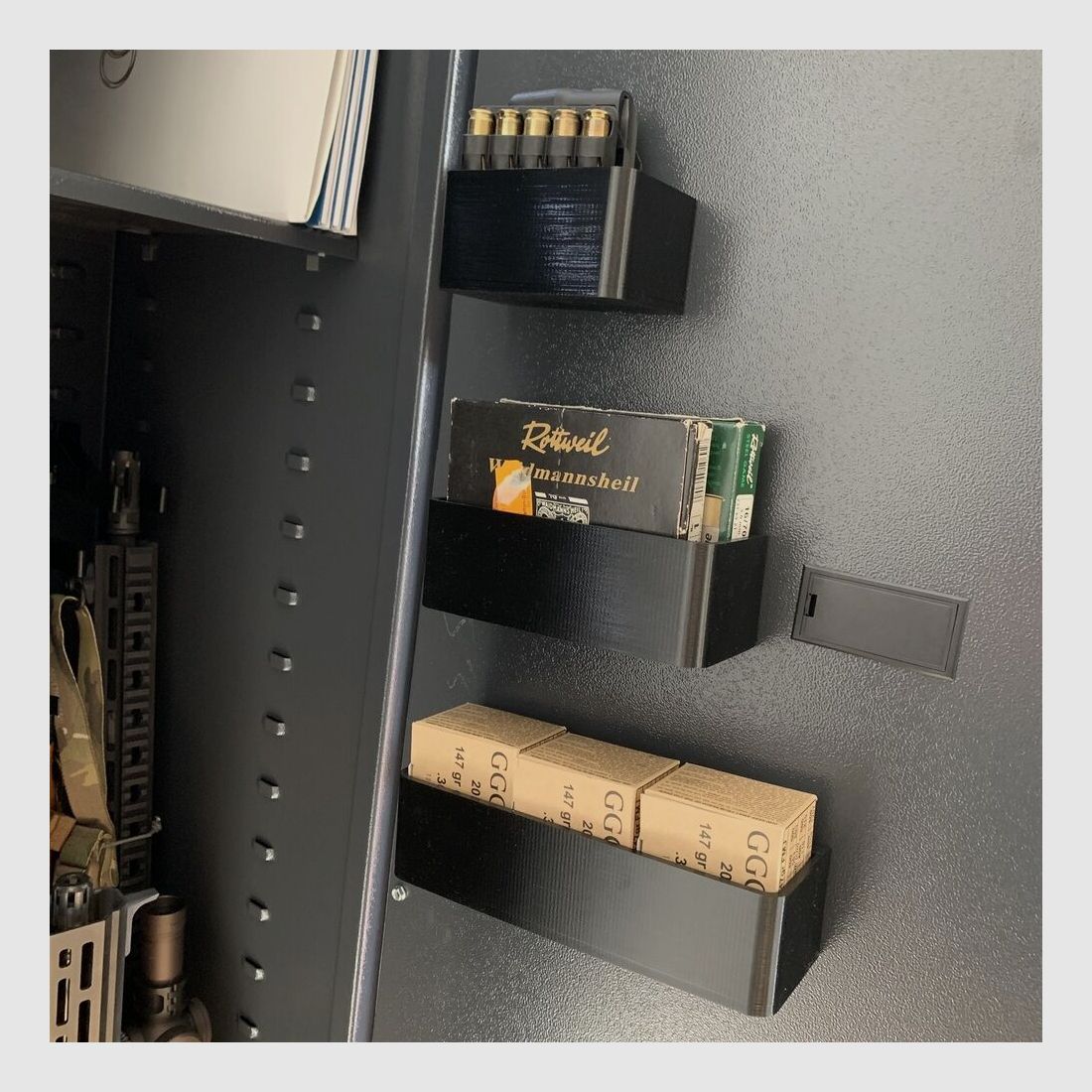 Armorum Armorum magn. Korb Gr: S (92x50 mm)