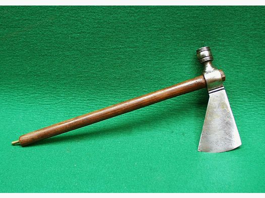 Indian Pipe Tomahawk (K) Iraquois small with heart