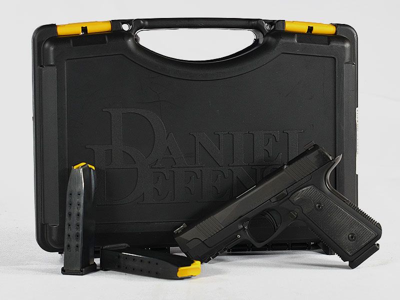 Pistola Daniel Defense H9 con fondina Comp-TAC in set