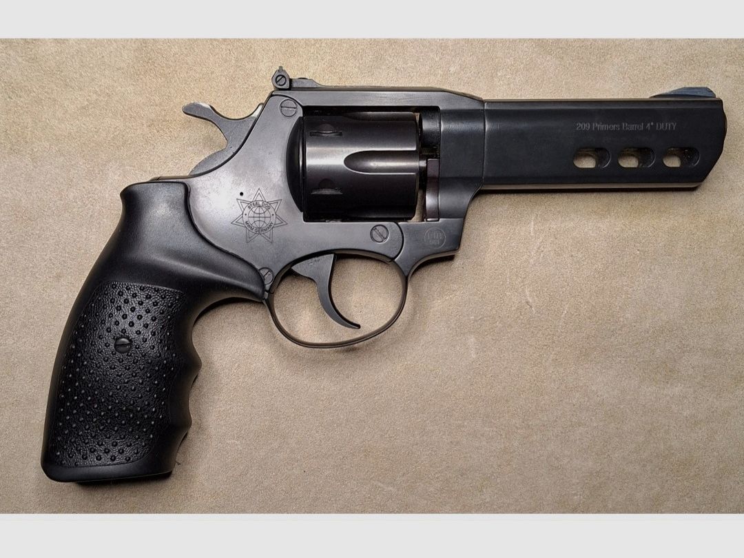  Steel Dog  4" Duty Tac Revolver 616, Type .209 Fiocchi Primers