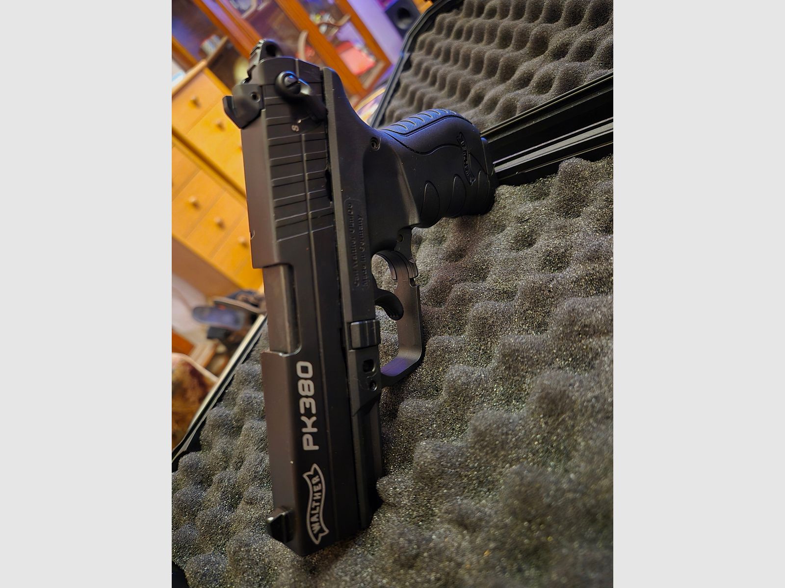 PK 380 --- NEU --- 9mm P.A.K --- UNGESCHOSSEN --- UNBESPIELT ---