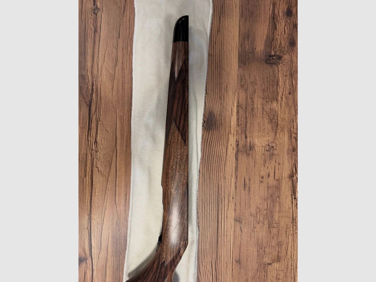 Blaser R8 wooden stock with adjustable cheekpiece (right-handed) OBO