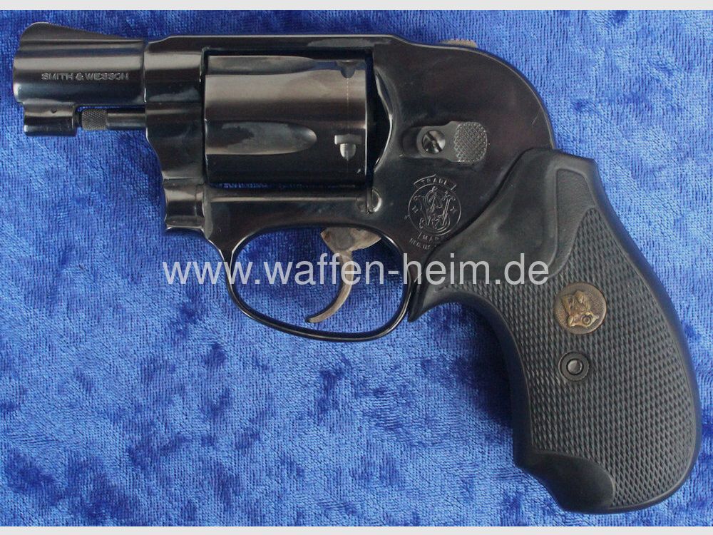 Smith & Wesson 49 - 2
