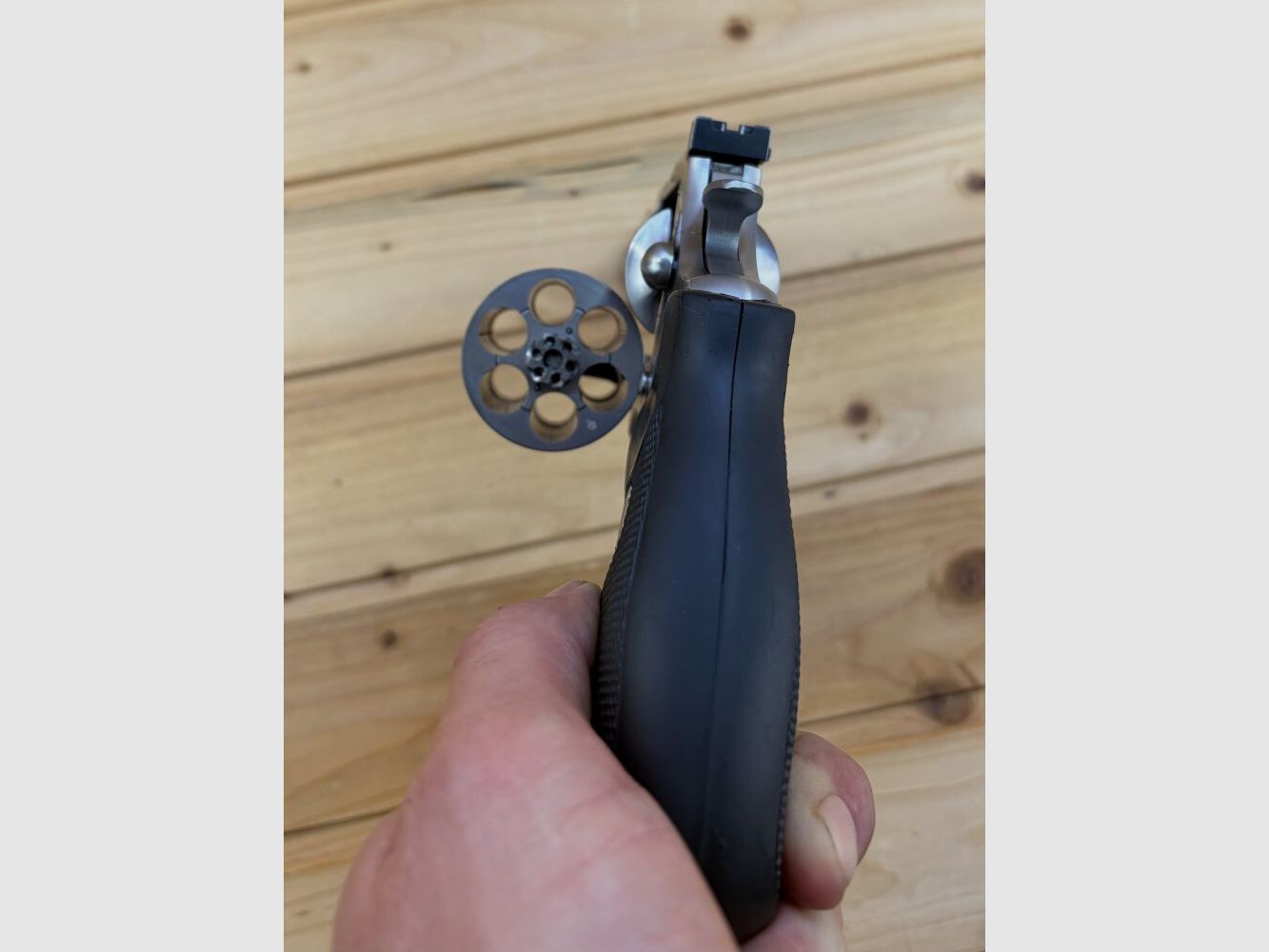 Colt Anaconda .44 Magnum Revolver, Barrel Length: 6" .44RemMag