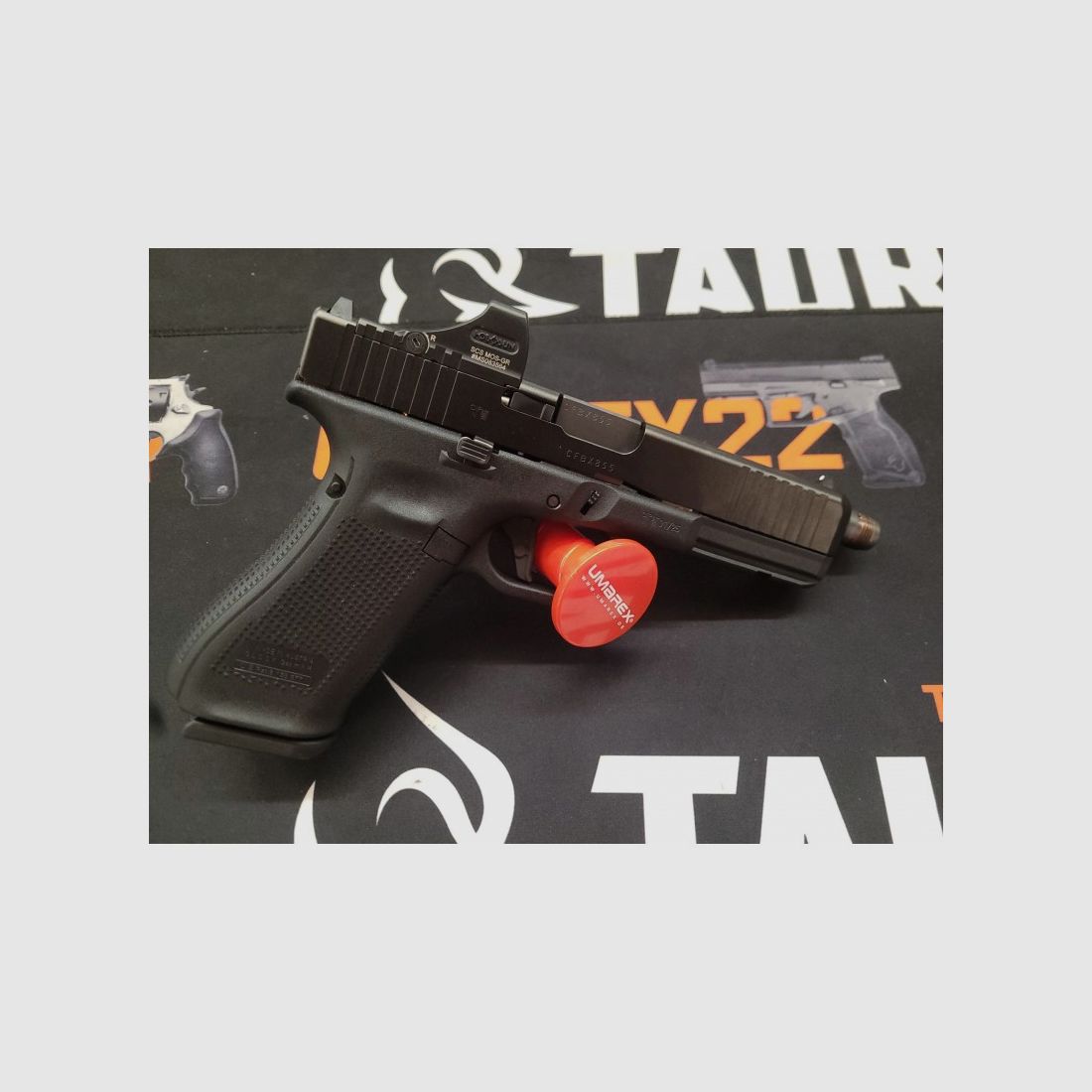 Glock 17 GEN5 9 mm + HOLOSUN gebruikt, afbeelding 2 van 6