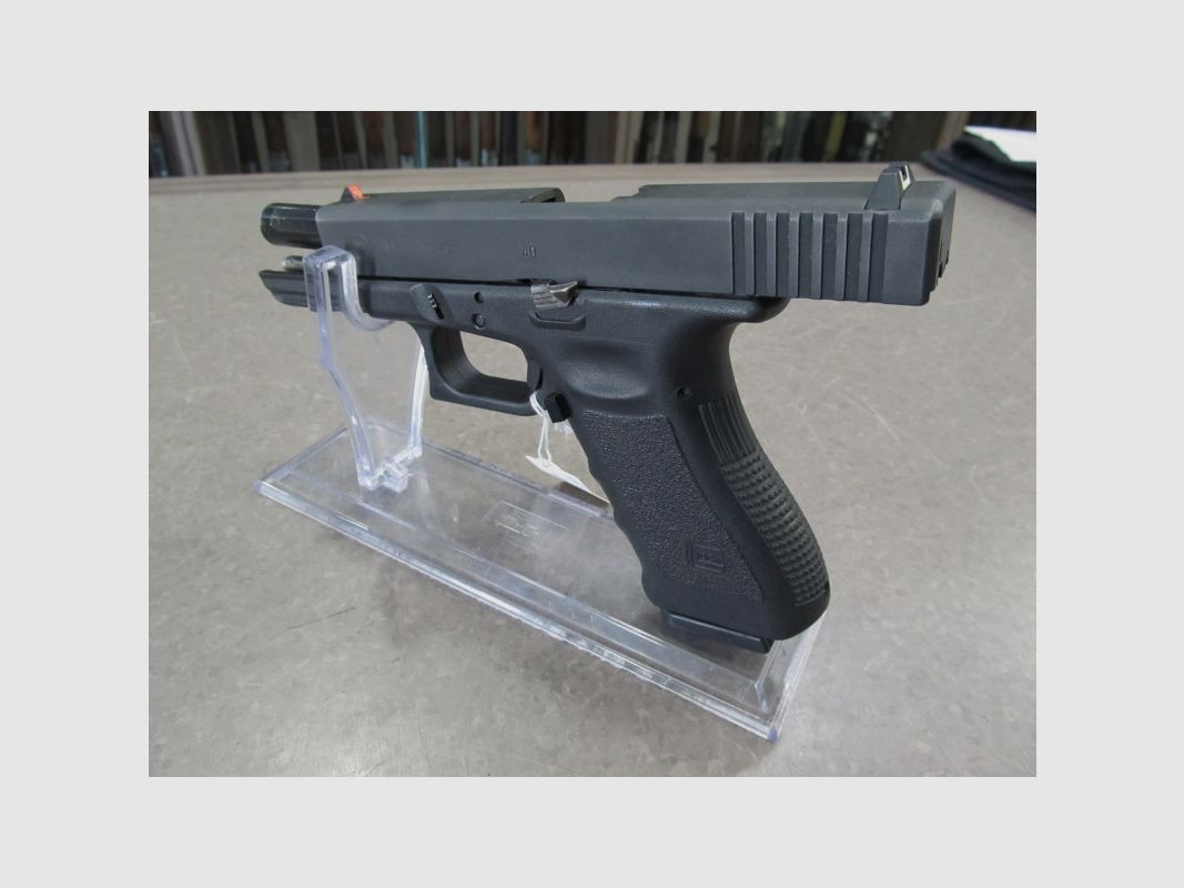 GLOCK 22 CAL 40SW used, image 6 of 7