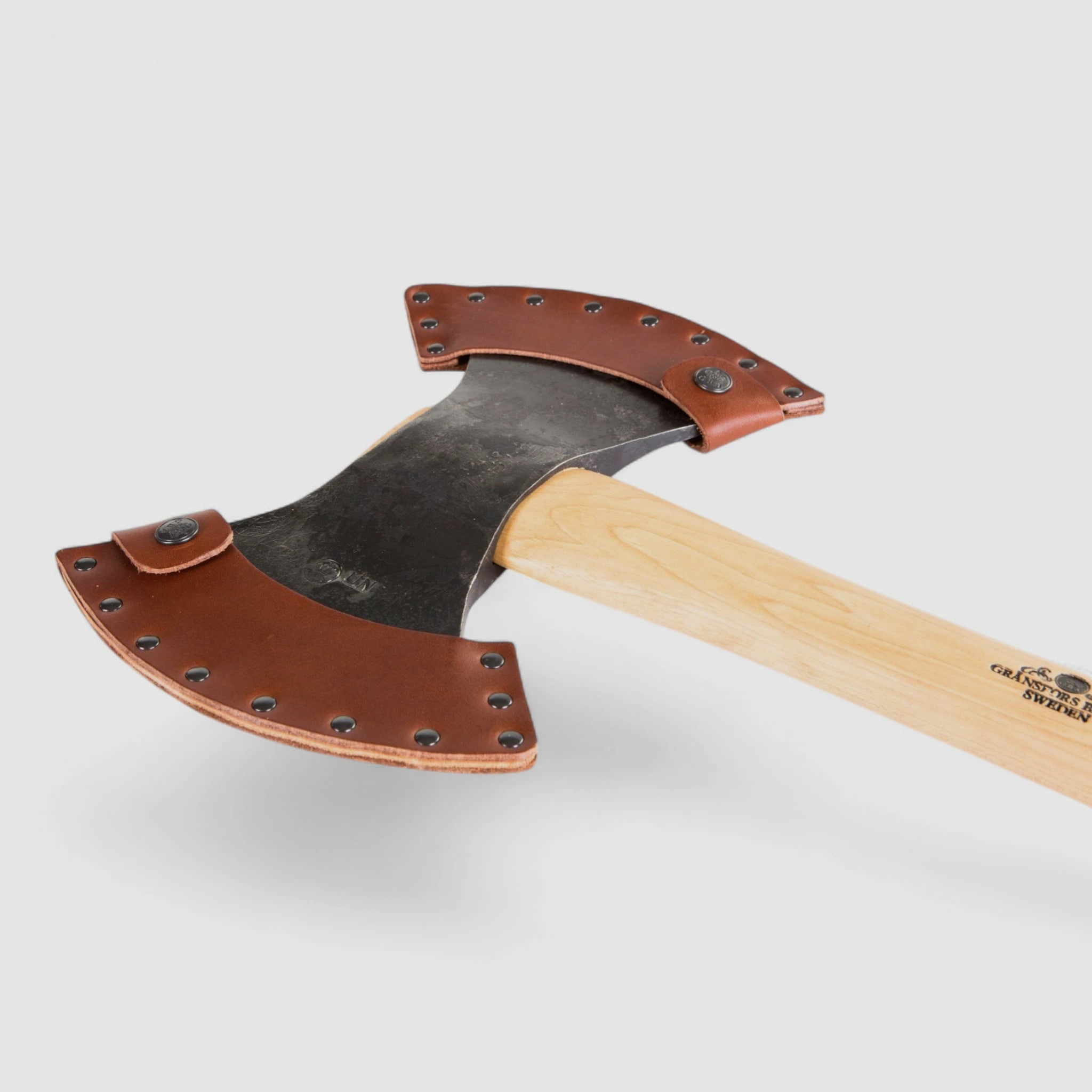 Gränsfors Throwing Axe – hand-forged double-edged