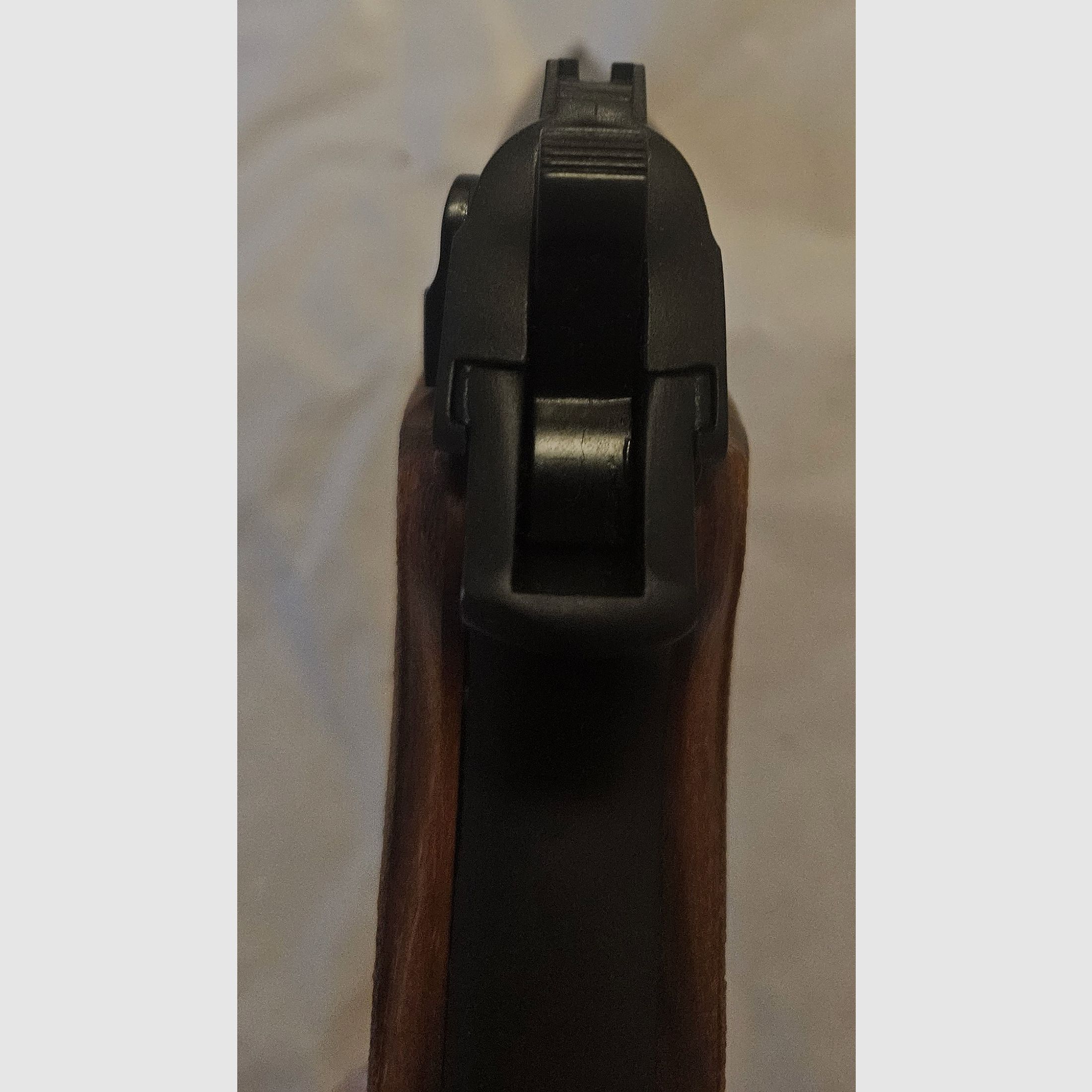 Walther PP Schreckschuss Pistole Kal. 9mm P.A.K. schwarz brüniert braune Griffschalen