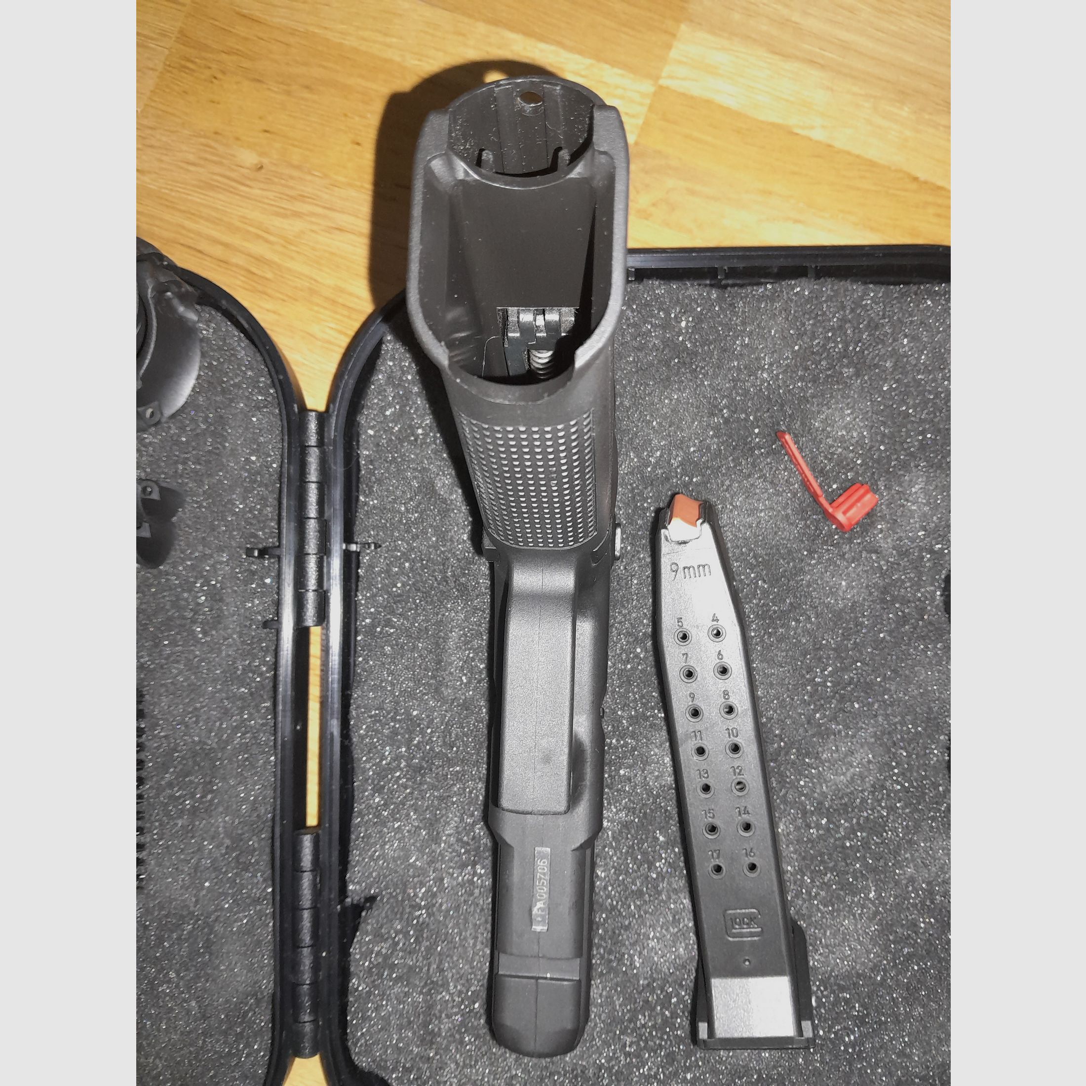 Edition GLOCK 17 Gen5 9 mm P.A.K.