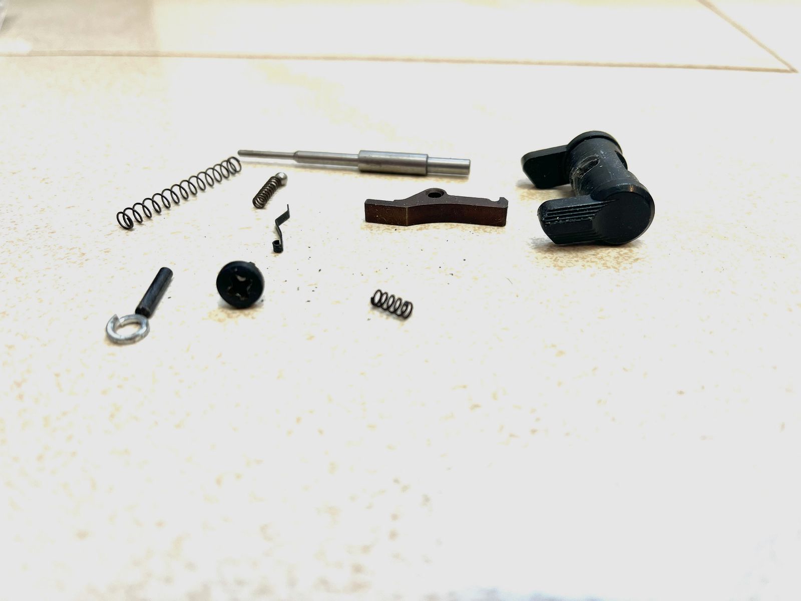 ••• Spare parts for gas - signal weapon Walther P88 / PTB 764 •••