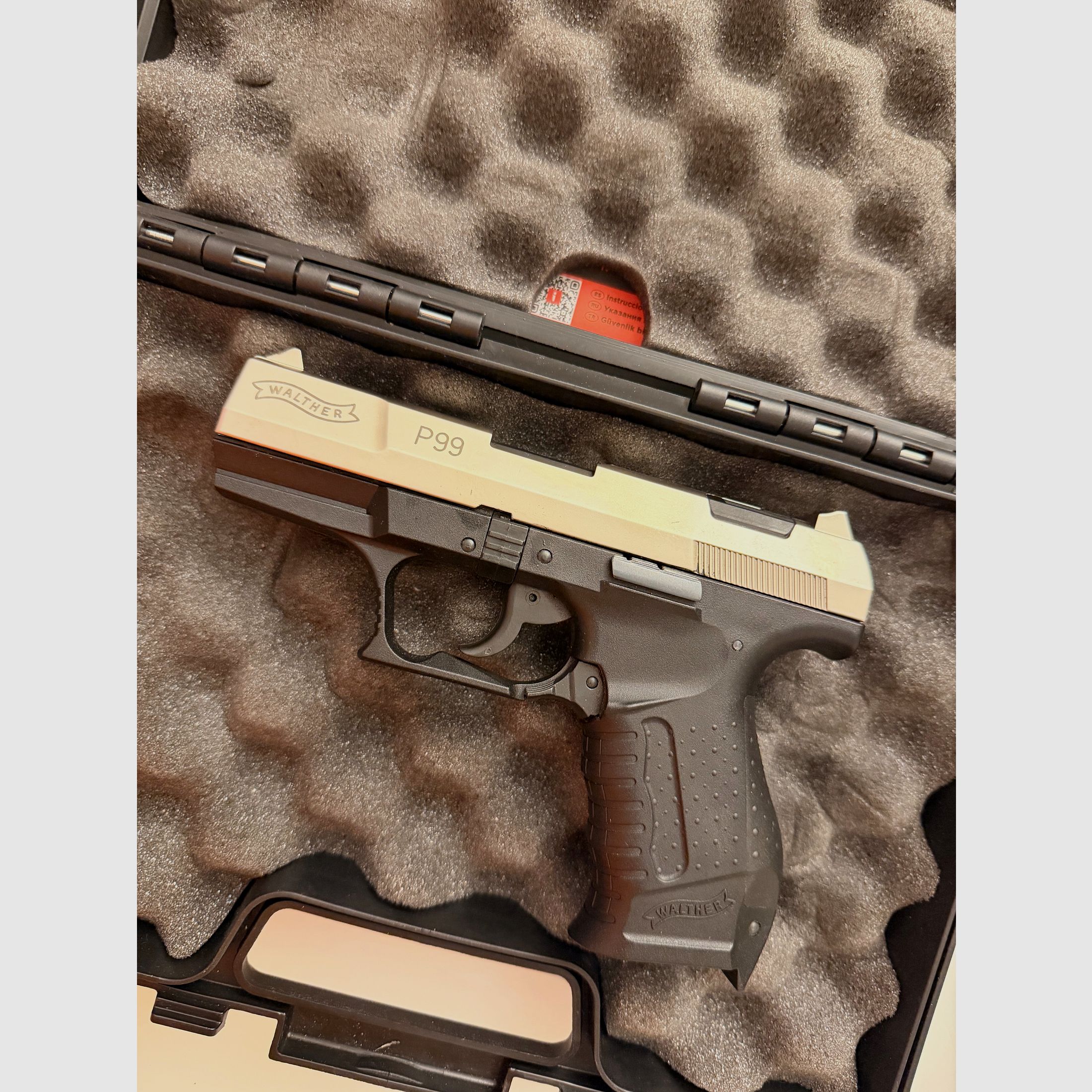 Walther P99/ 9 mm P.A.K Nickel/Schwarz inklusive Magazine , Bild 6 von 6
