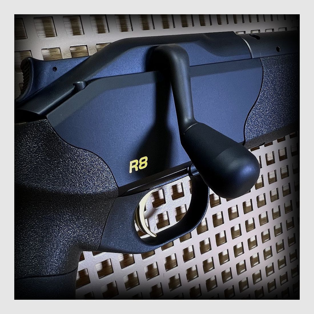 BLASER R8 ULTIMATE ELASTOMER / Volledige aanpassing / gouden trekker / M15x1 / Kaliber & loop naar keuze