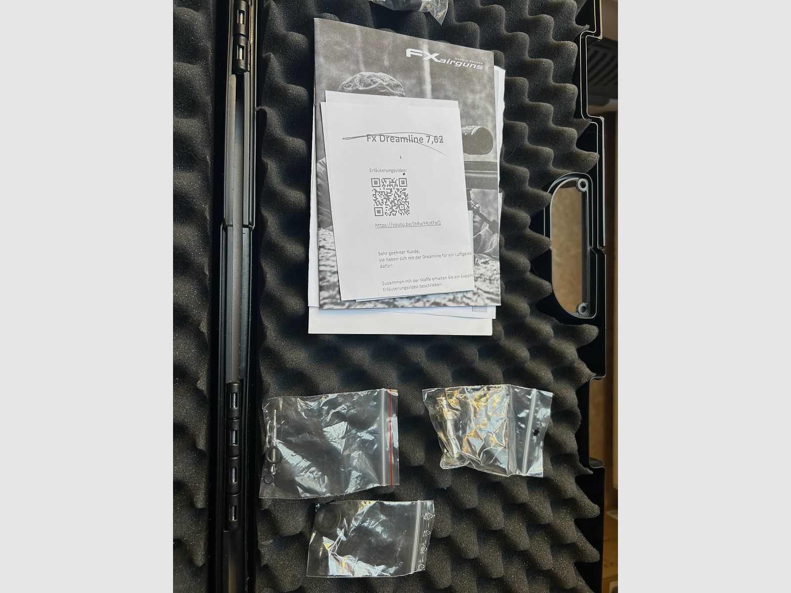 FX Dreamline Tactical Compact Luftgewehr 7,5 Joule , Kal. 4,5 (.177) inkl. 3 Mag und Compact Schulterstütze