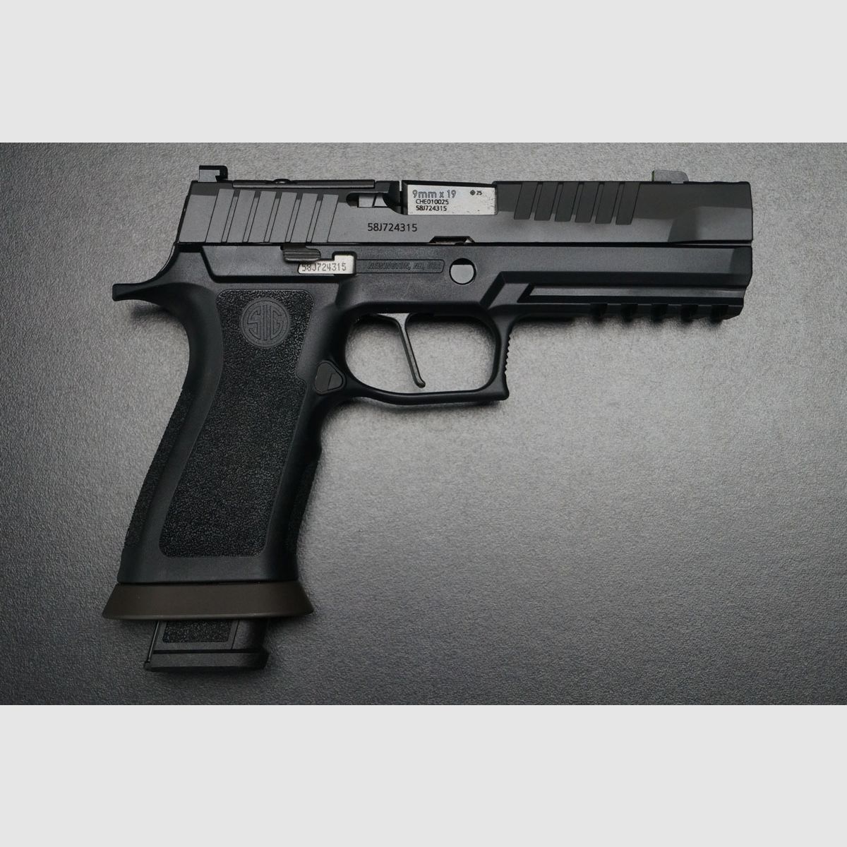 Sig Sauer P320 M.O.D. 9mm, image 1 sur 10
