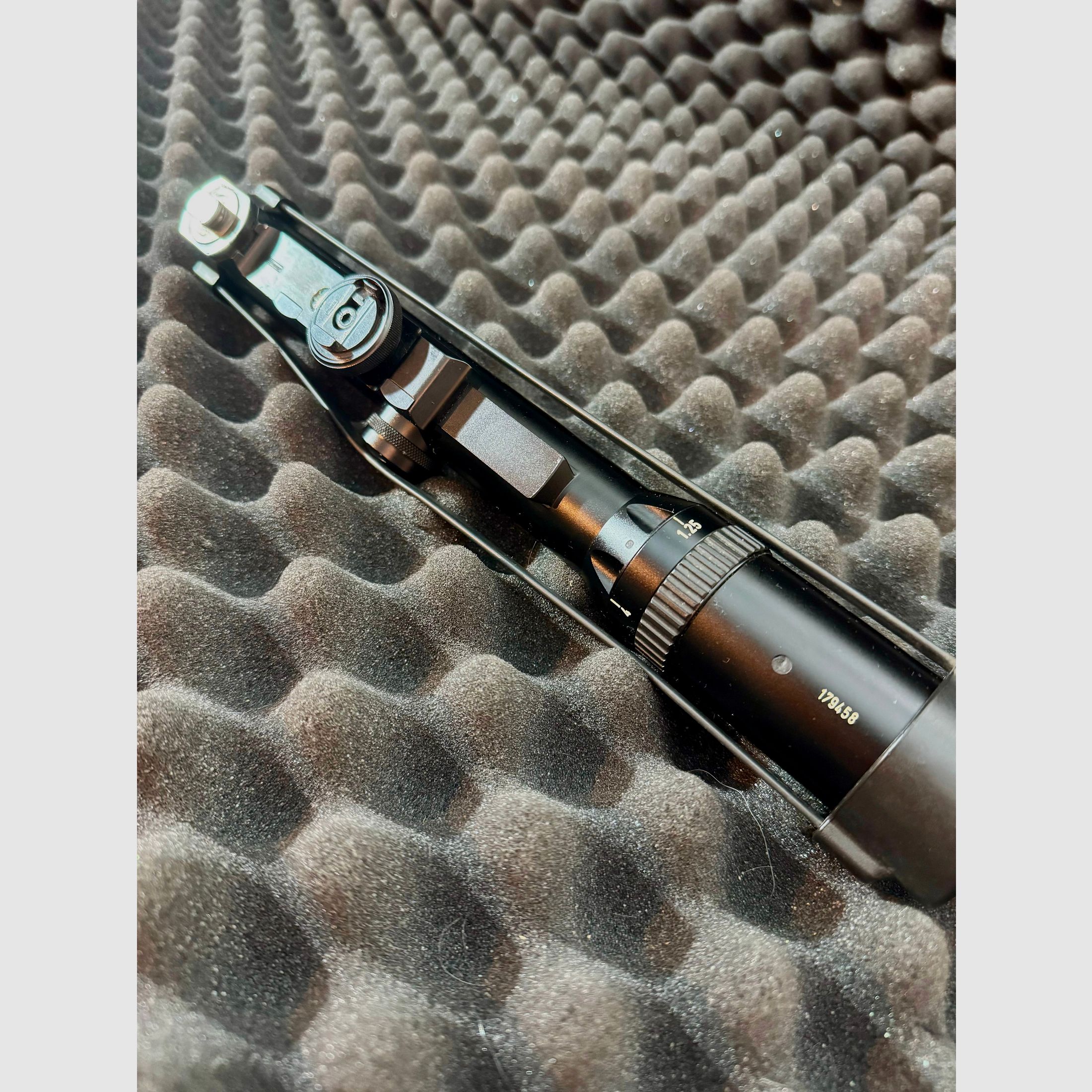 Schmidt & Bender 1.25-4 x20, reticle 4 in 1. Image plane, outer rail