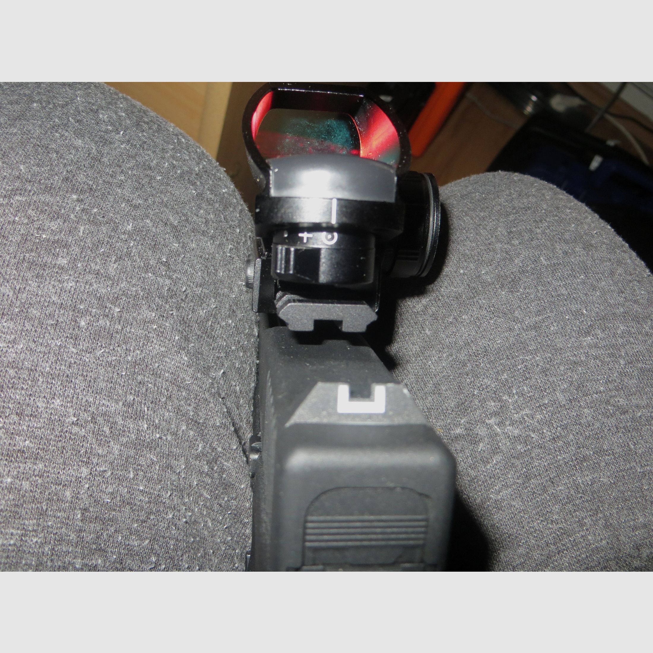 GLOCK 17 z RedDot Diabolo i BB