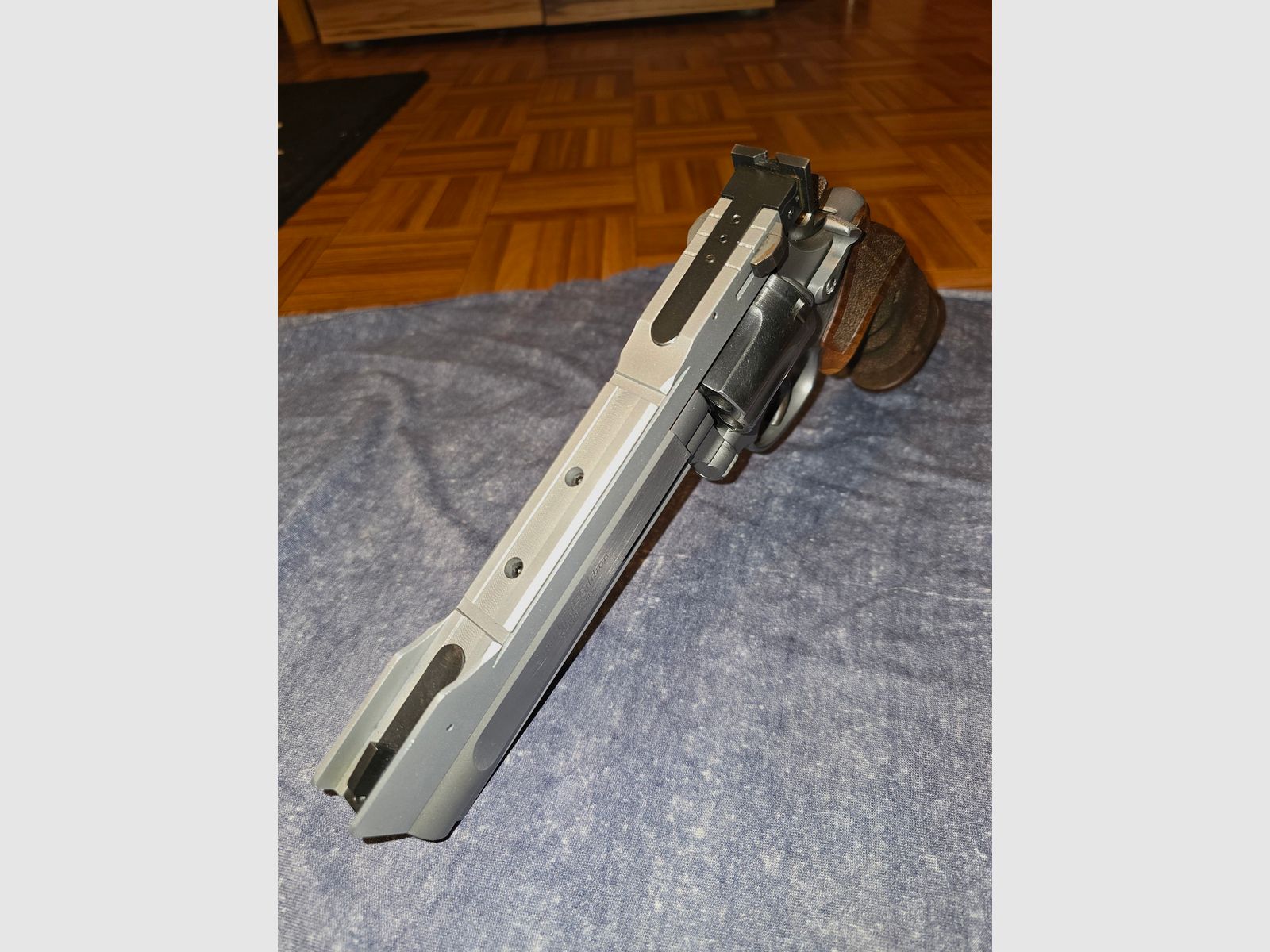 Smith &Wesson 686 mod.4 Target Champion Umbau, 357Mag/38Special  1450€VB