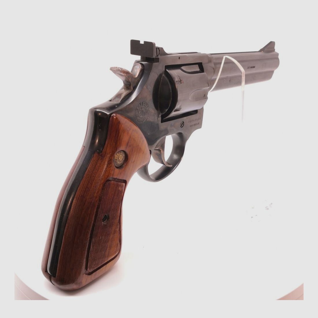 Taurus 669