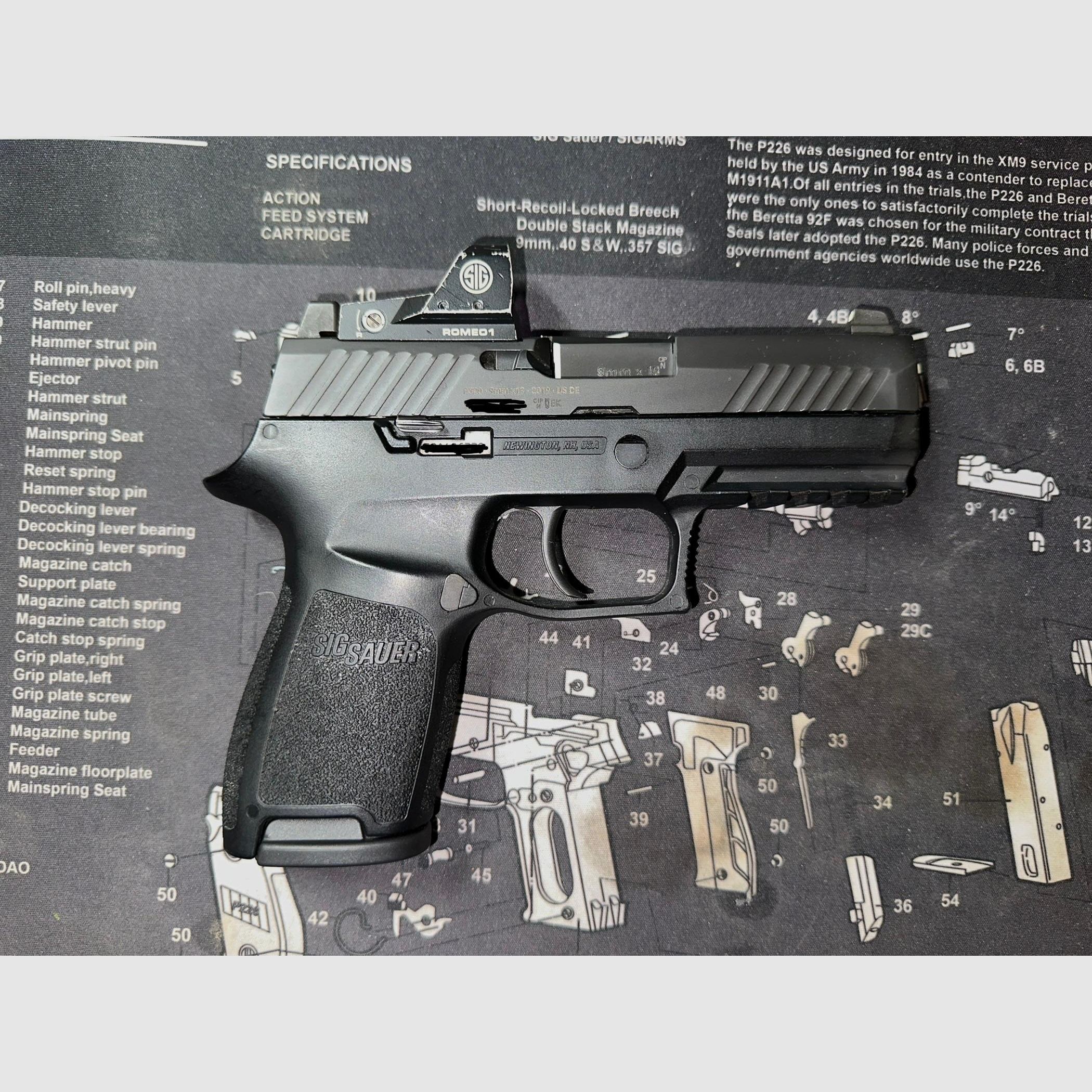 Sig Sauer P320 X-Compact RX 9mm Luger – Romeo1, 5 Magazine, top Zustand