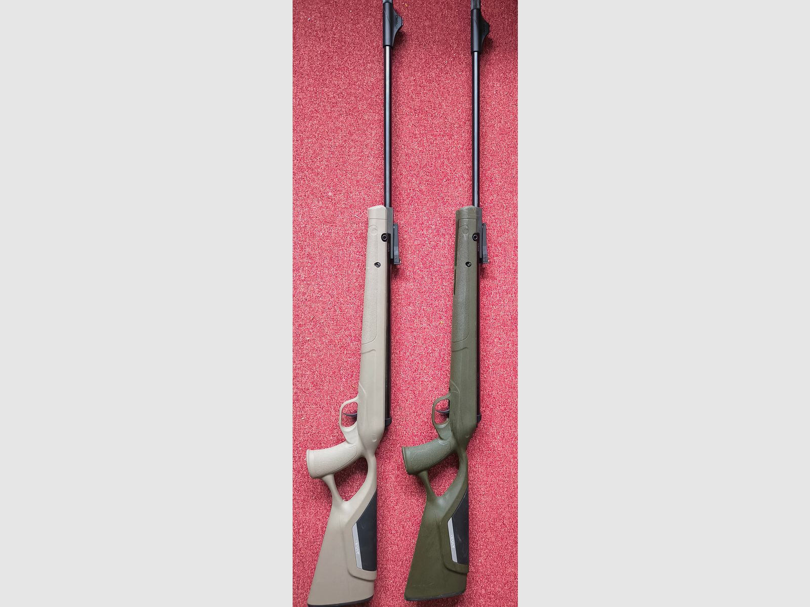 Two ×Diana 34EMS special editions color OD Green - Foreign Legion & color Sand - Lawrence of Arabia, only very little shot, optical as well as functional flawless top condition, like new!!