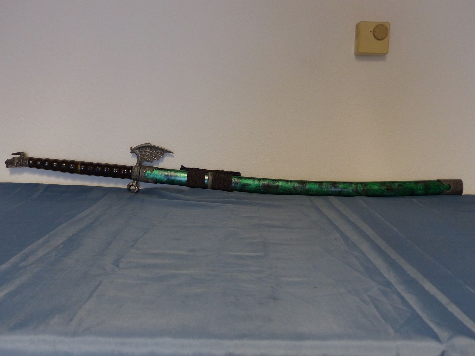 Katana Samurai Schwert Drachenmotiv Dragon grüne Scheide