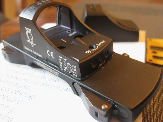 NOBLEX DOCTER Sight III 3.5 MOA auf Innomount-Sattelmontage für Blaser oder Sauer 505 , kein ZEISS-DD-GPO-Swarovski-LEICA .