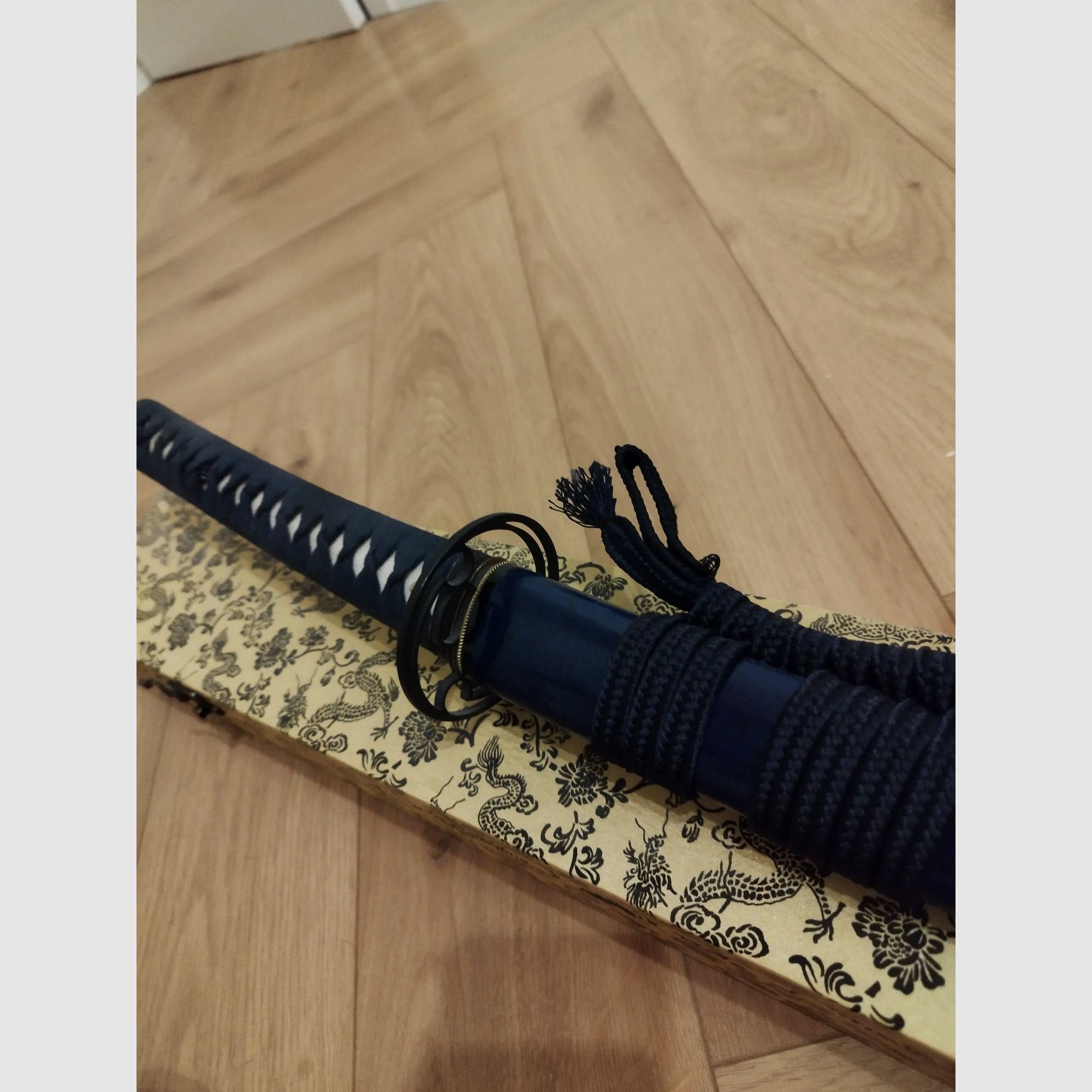 Katana bleu avec lame tranchante en acier à ressort 9260 Saya avec finition Ishime
