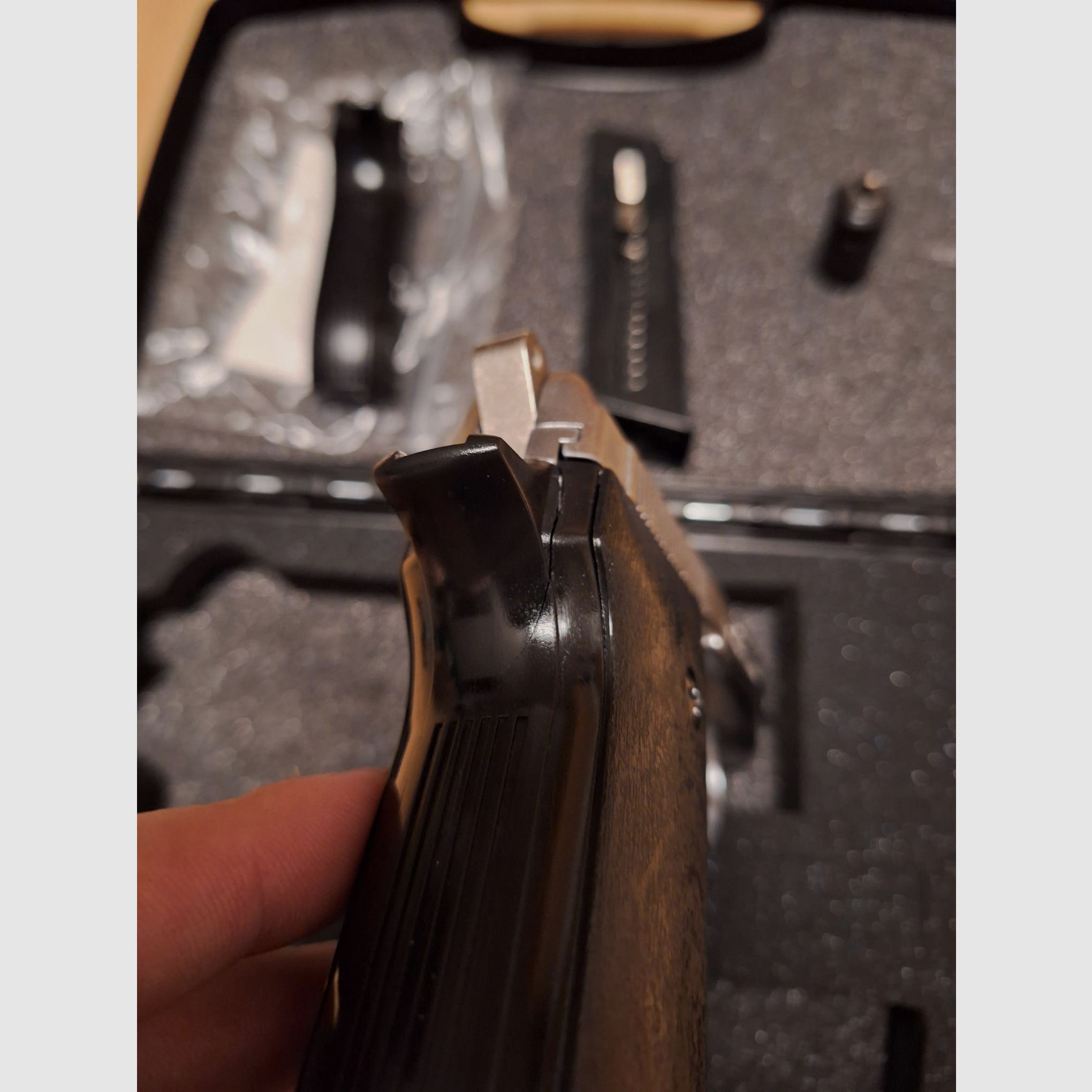 Weihrauch HW 94 Schreckschuss Pistole vernickelt in 9mm R.K. PTB 695
